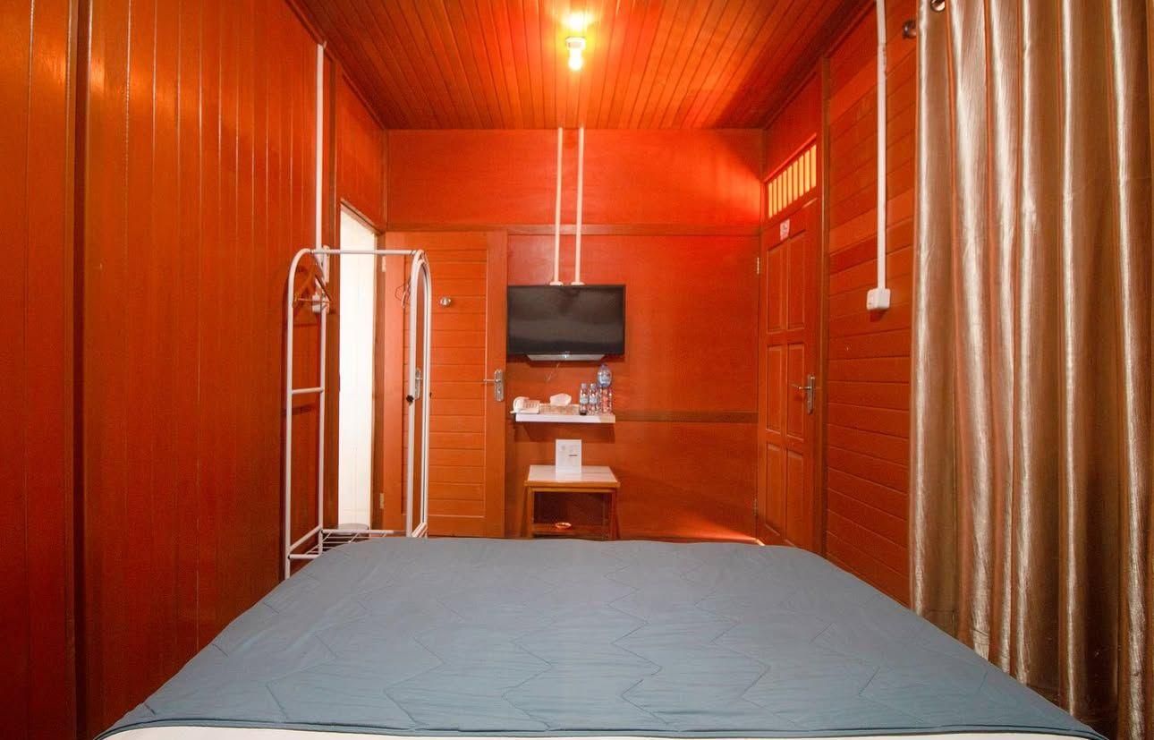 Granada Inn Palu Superior Queen Room 3