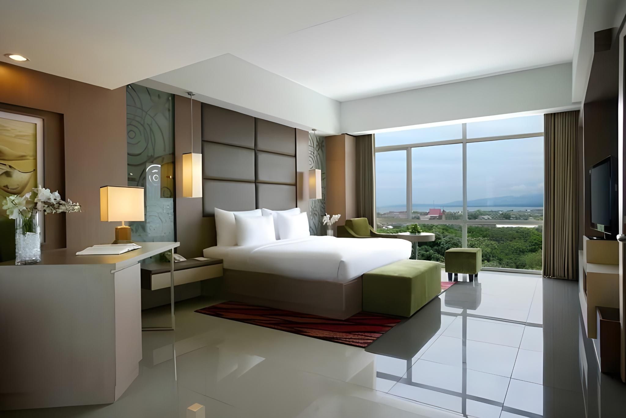 Hotel Santika Palu Deluxe Room King