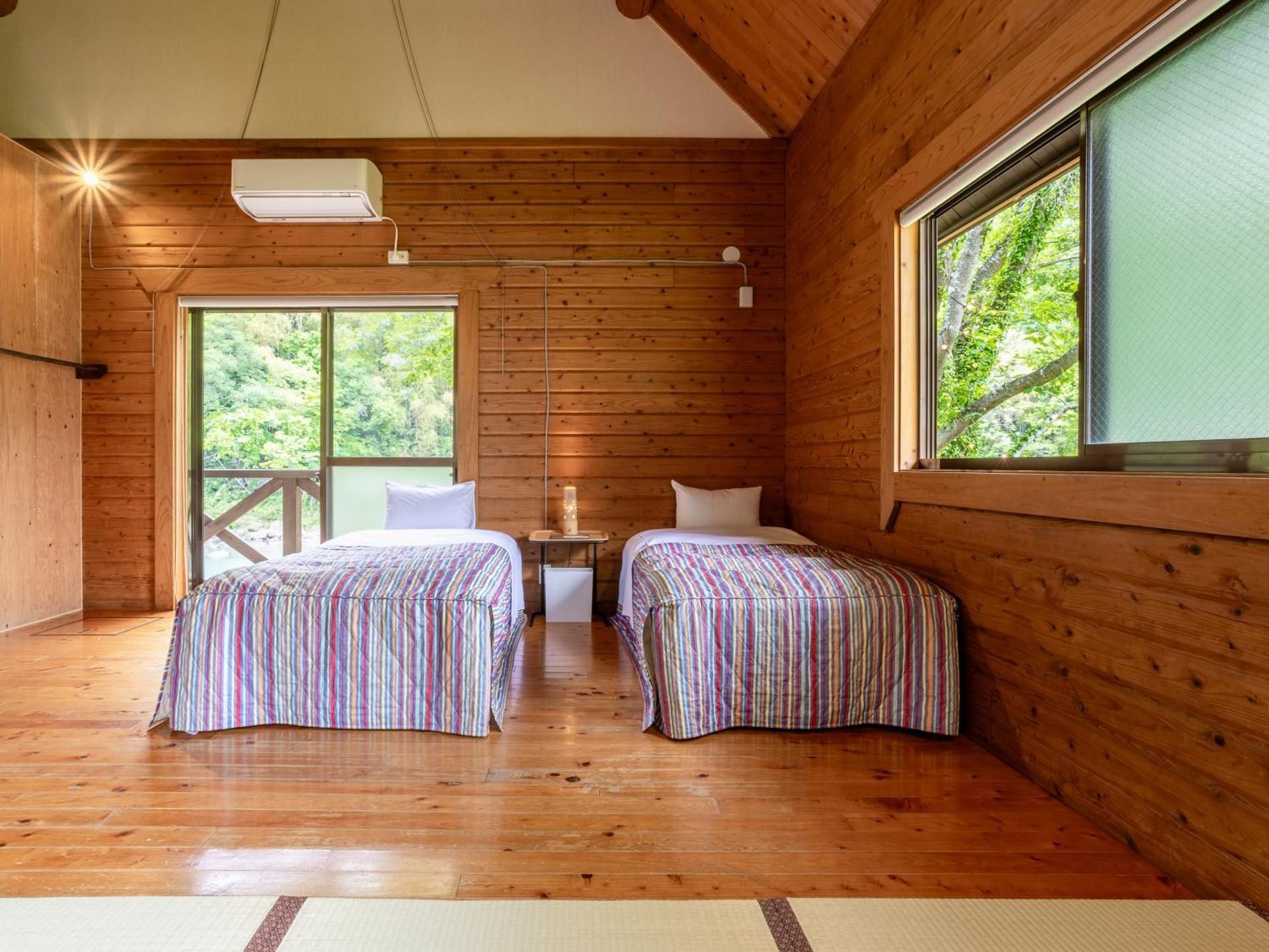 Log House with Private Bathroom - No Pets Allowed