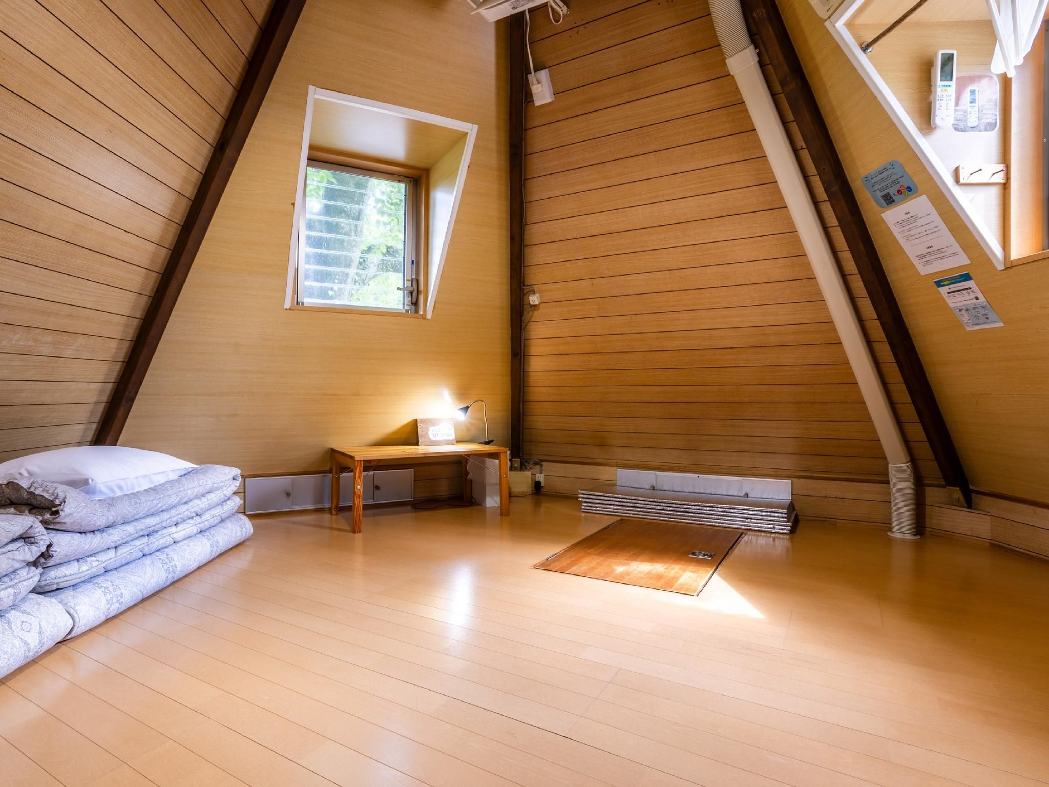 Tree House with Shared Bathroom - No Pets Allowed
