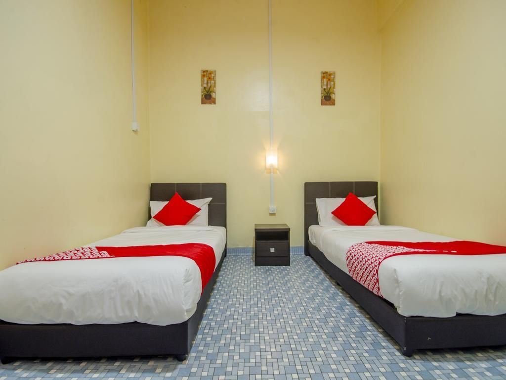 Myra Hotel Mersing Standard Twin Shared Bath 2