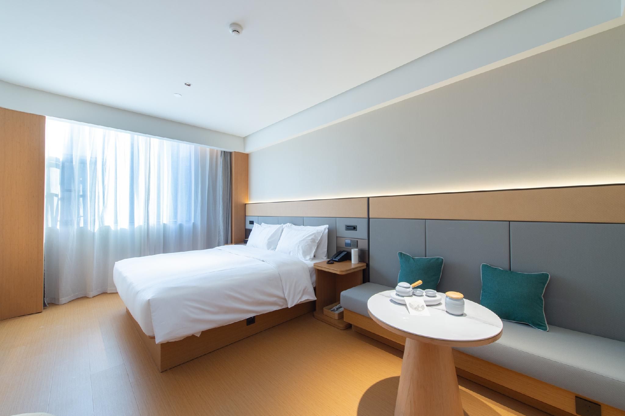 Huazhu - Business Bed Room