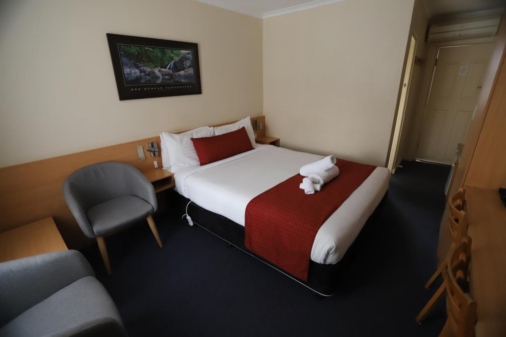 Executive Queen Room