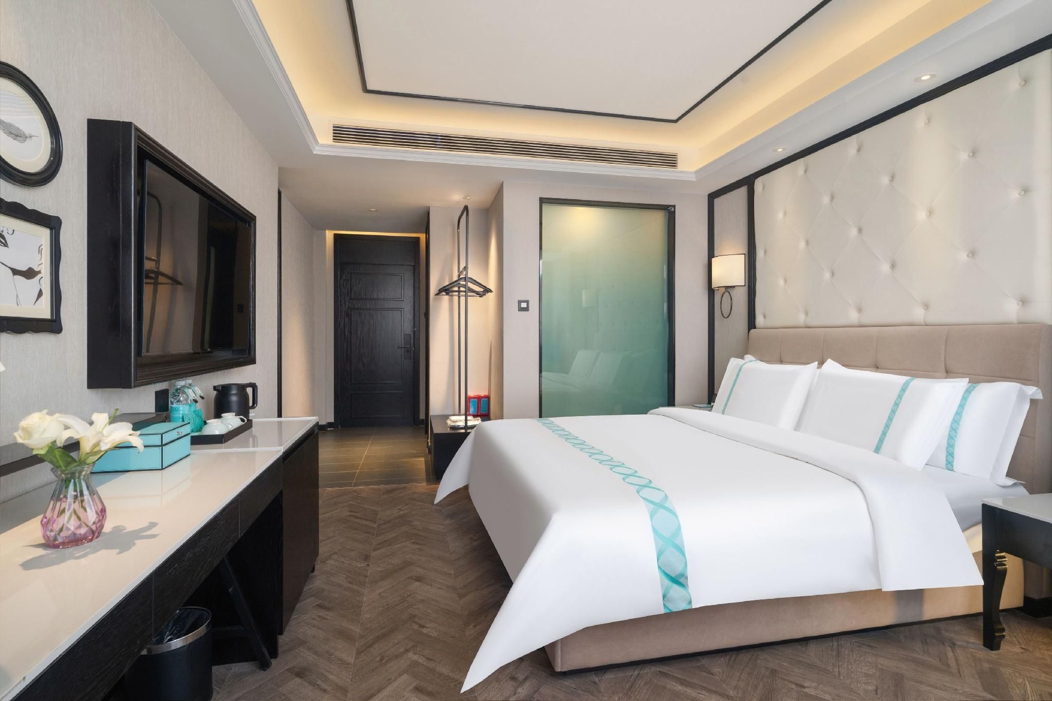 Xana - Deluxe Bed Room