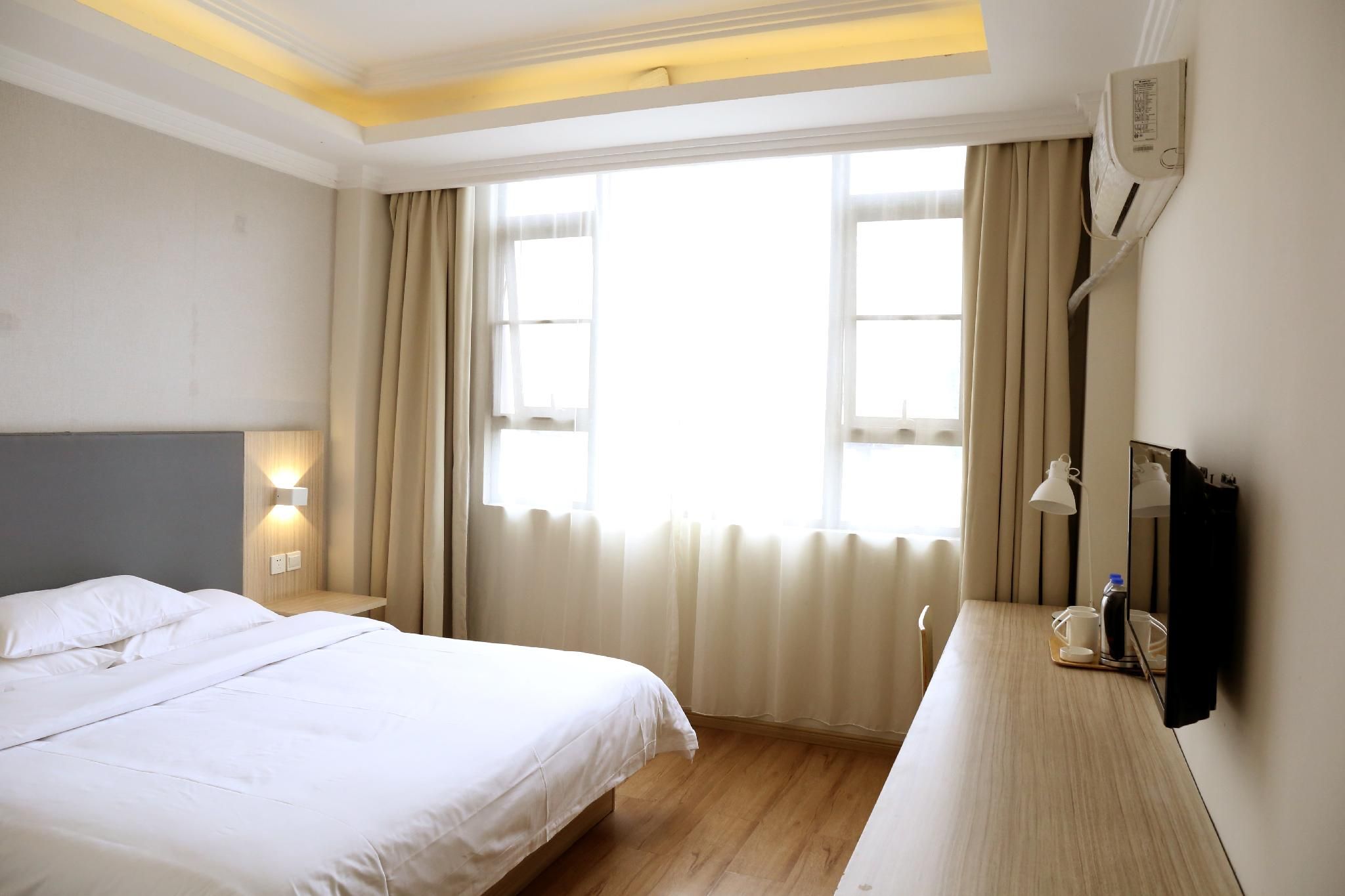 Huazhu - Superior BedRoom
