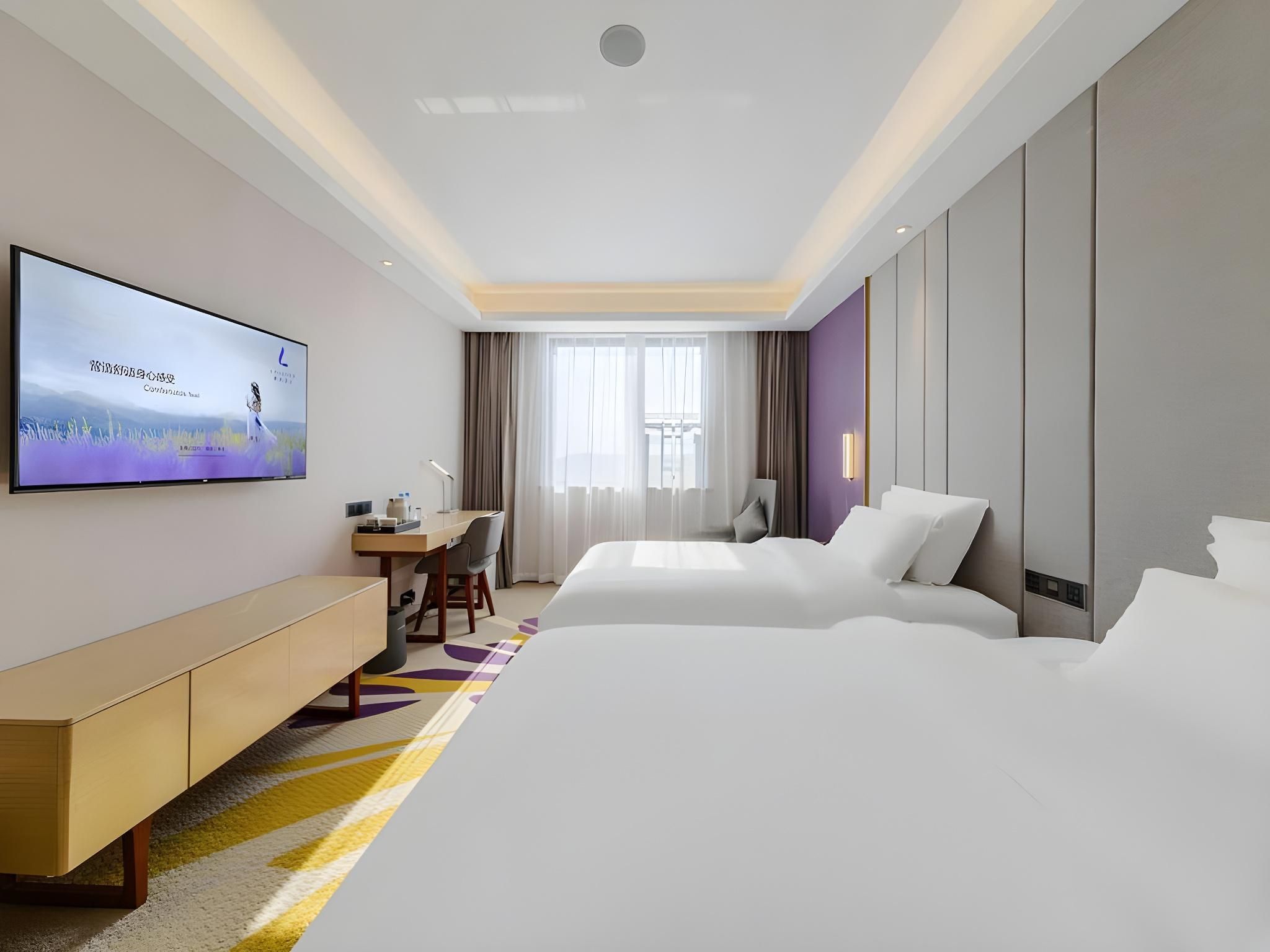 WH - Deluxe Bed Room