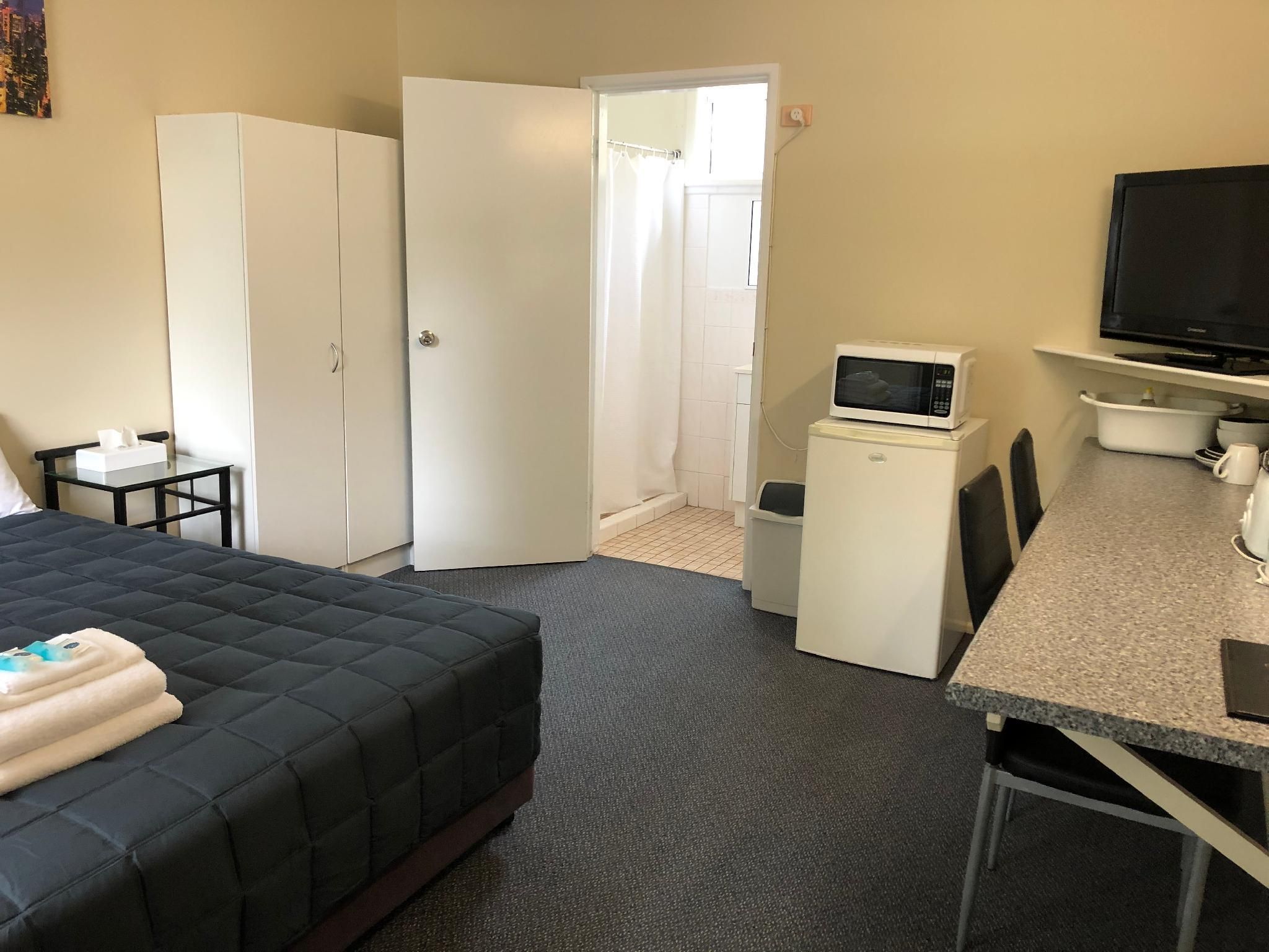 Standard with 1 King Bed