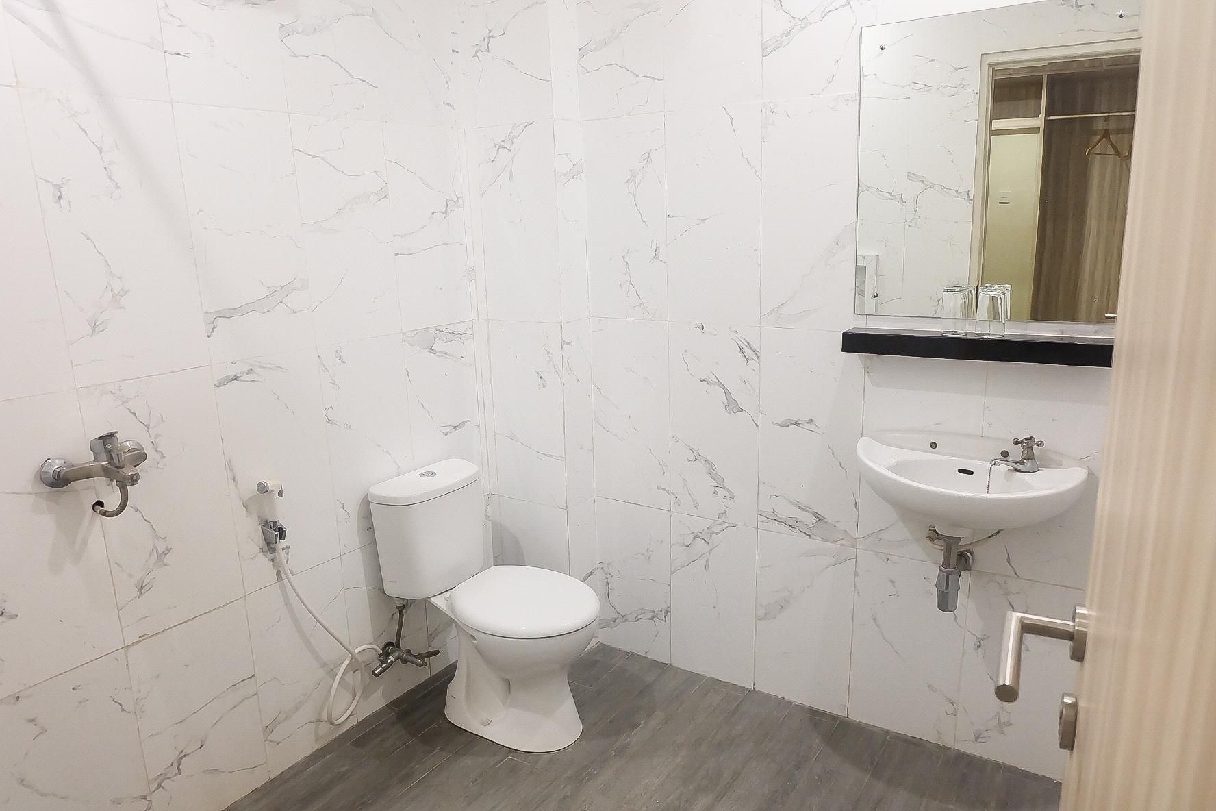 Hotel Pantai Timor Deluxe King Room 3