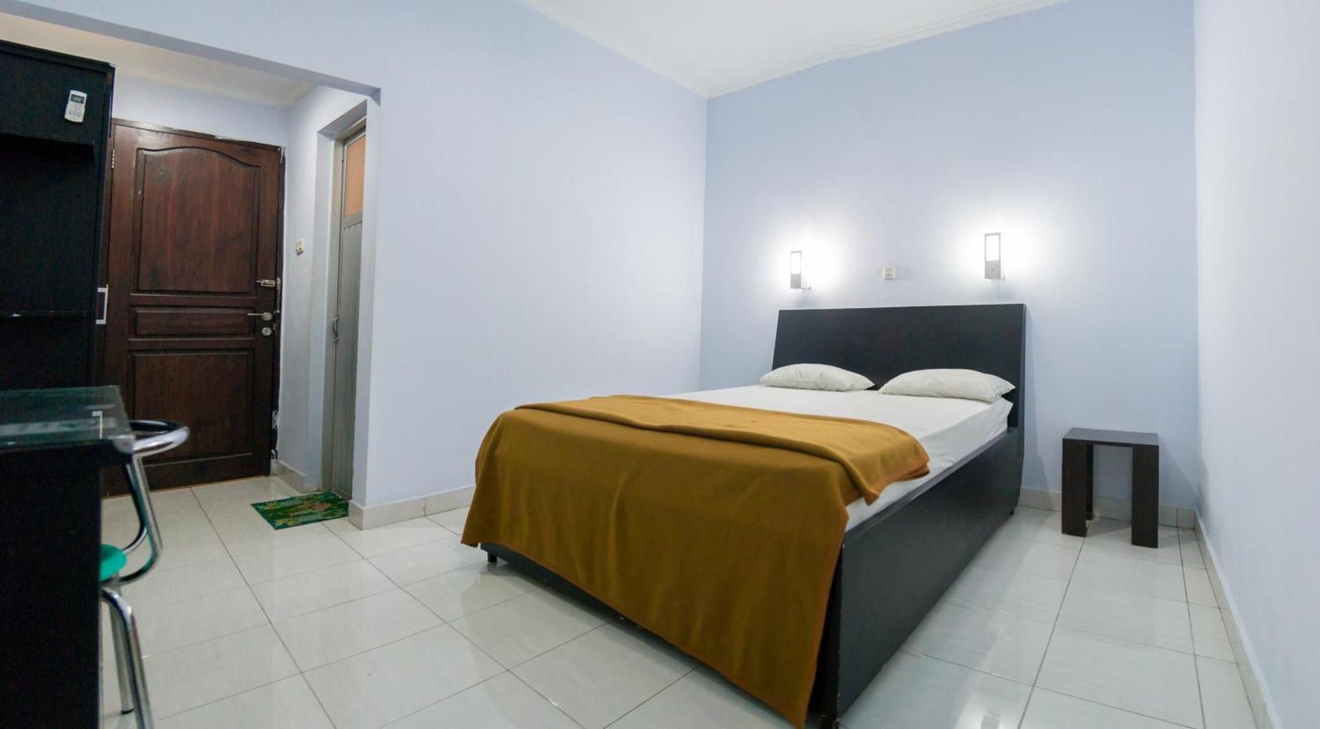 Hotel Ledetadu Deluxe Room (2 Adults + 1 Child)