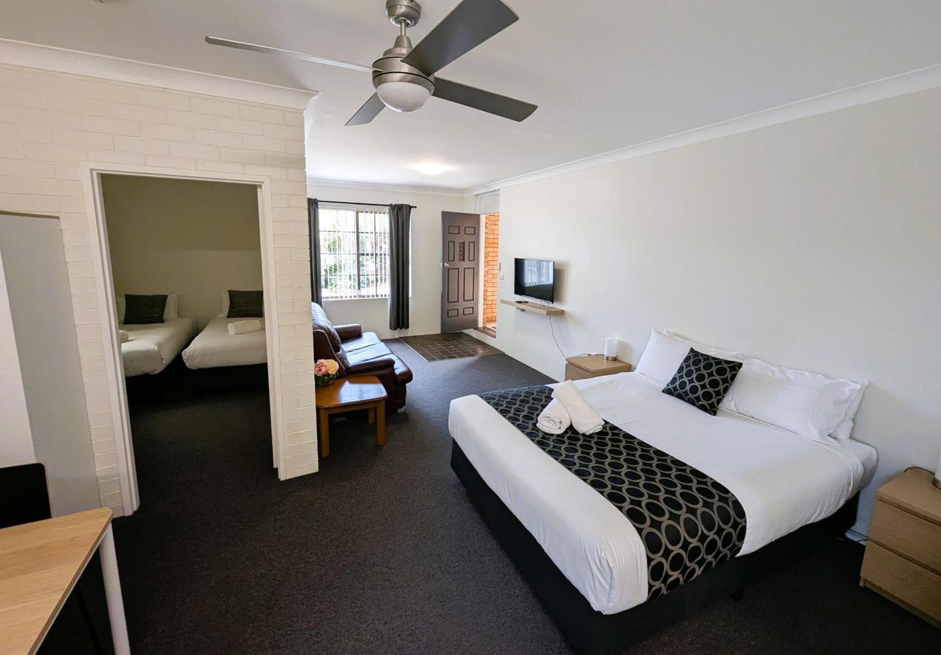 Deluxe Family Room
