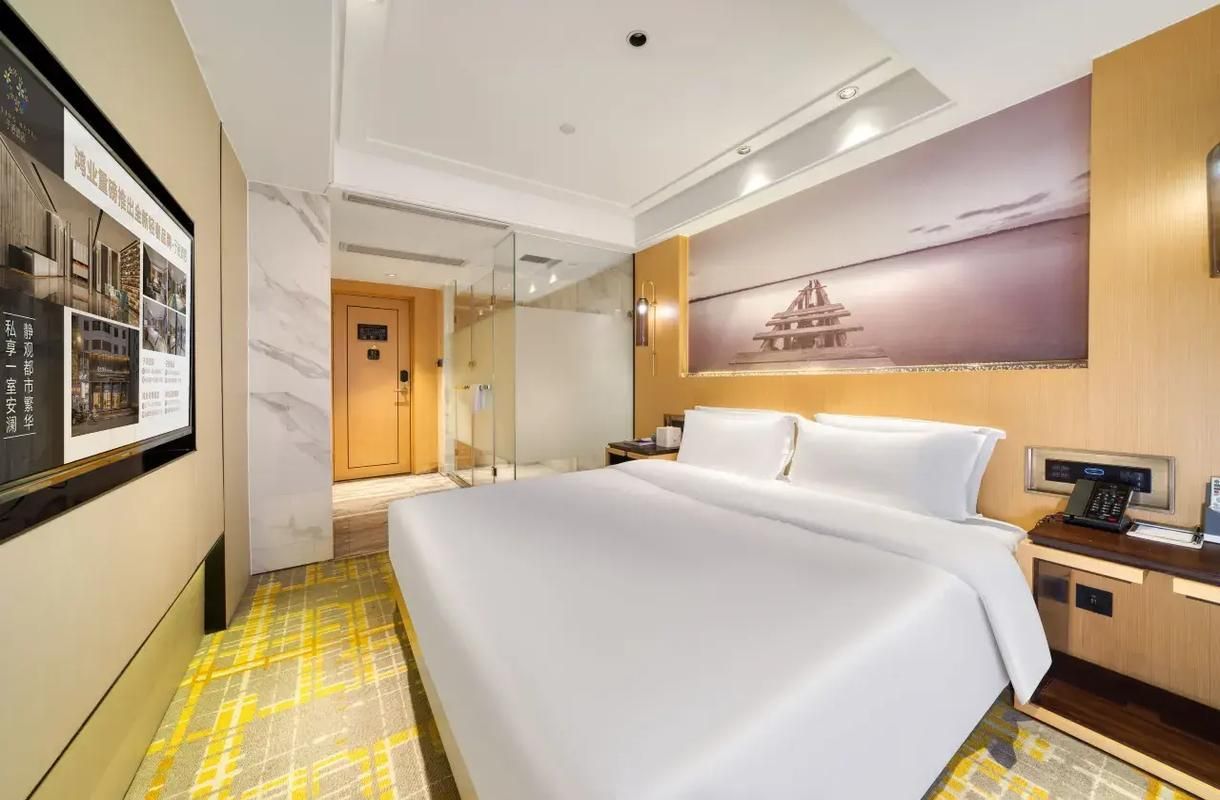 Comfort Queen Room