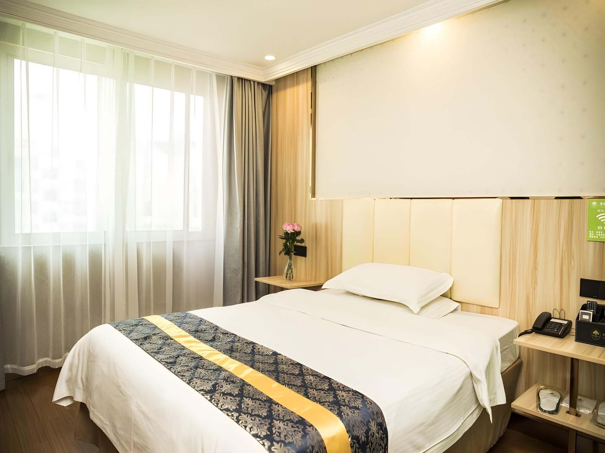 GTI - Business 1 Bed Room, 1.5M Bed