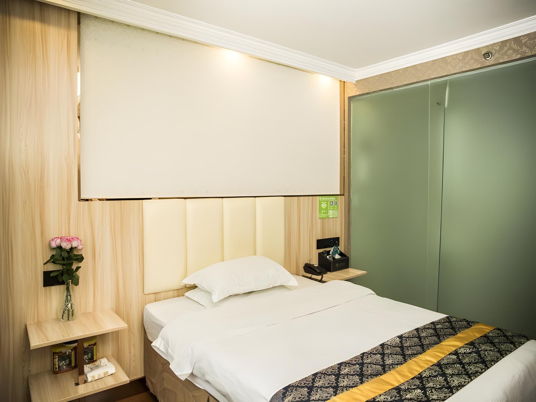 GTI - Business 1 Bed Room, 1.5M Bed