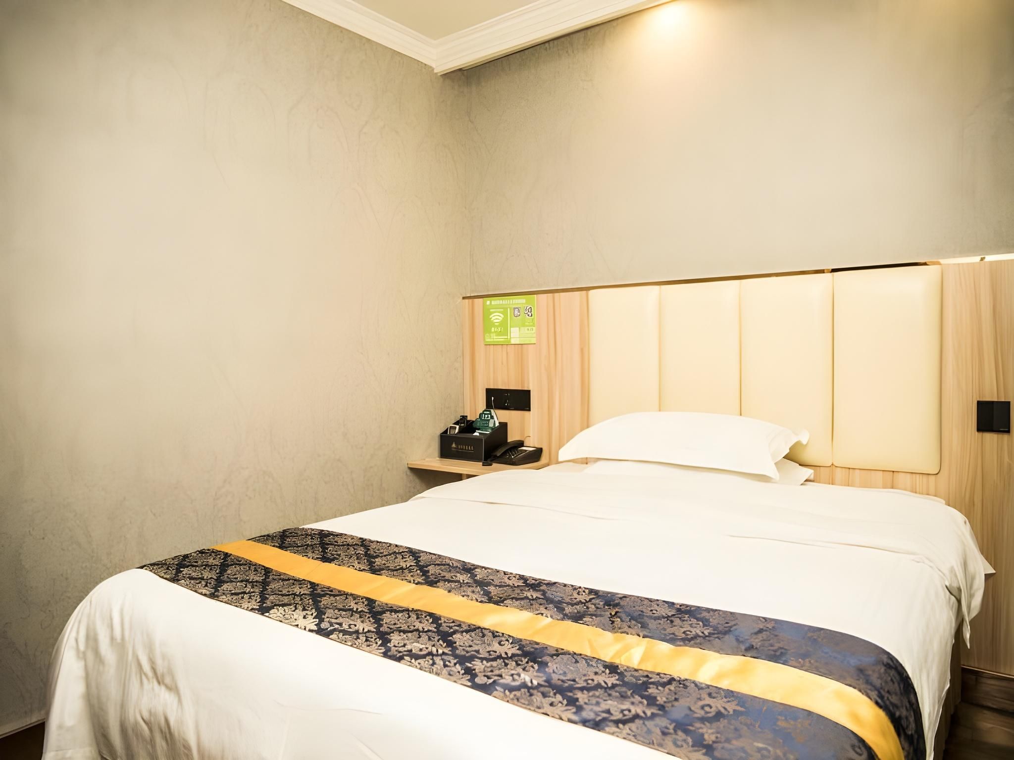 GTR - 1 Bed Guest Room no Window