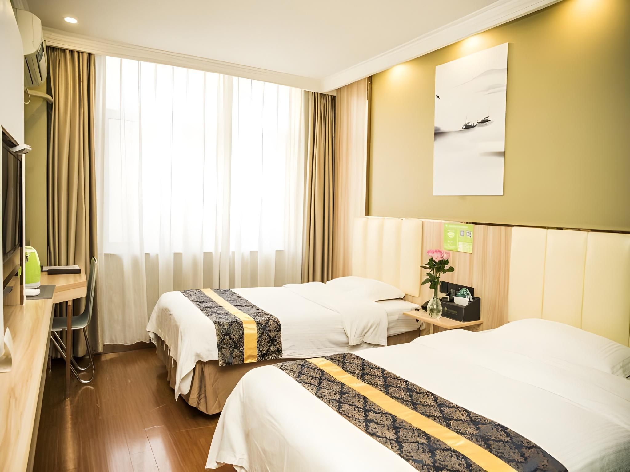 2 Bed Twin Superior Room