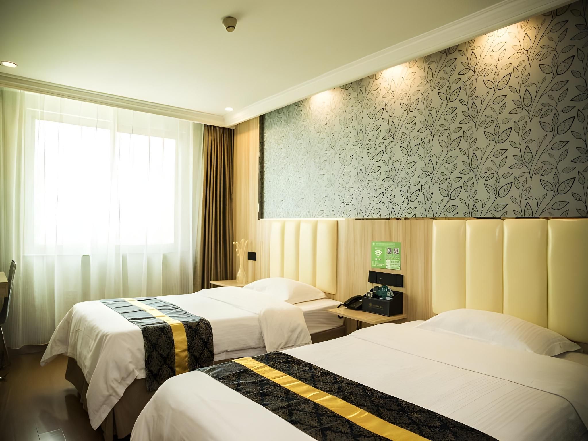 2 Bed Twin Superior Room