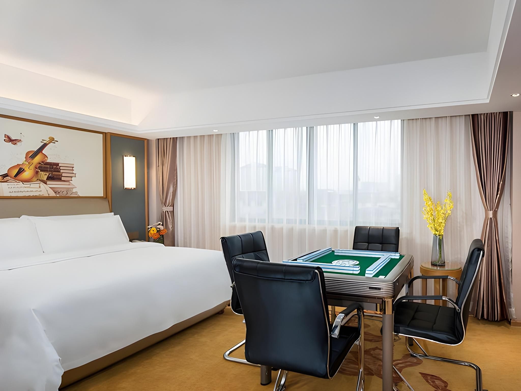 Vienna - Functional Chess Room