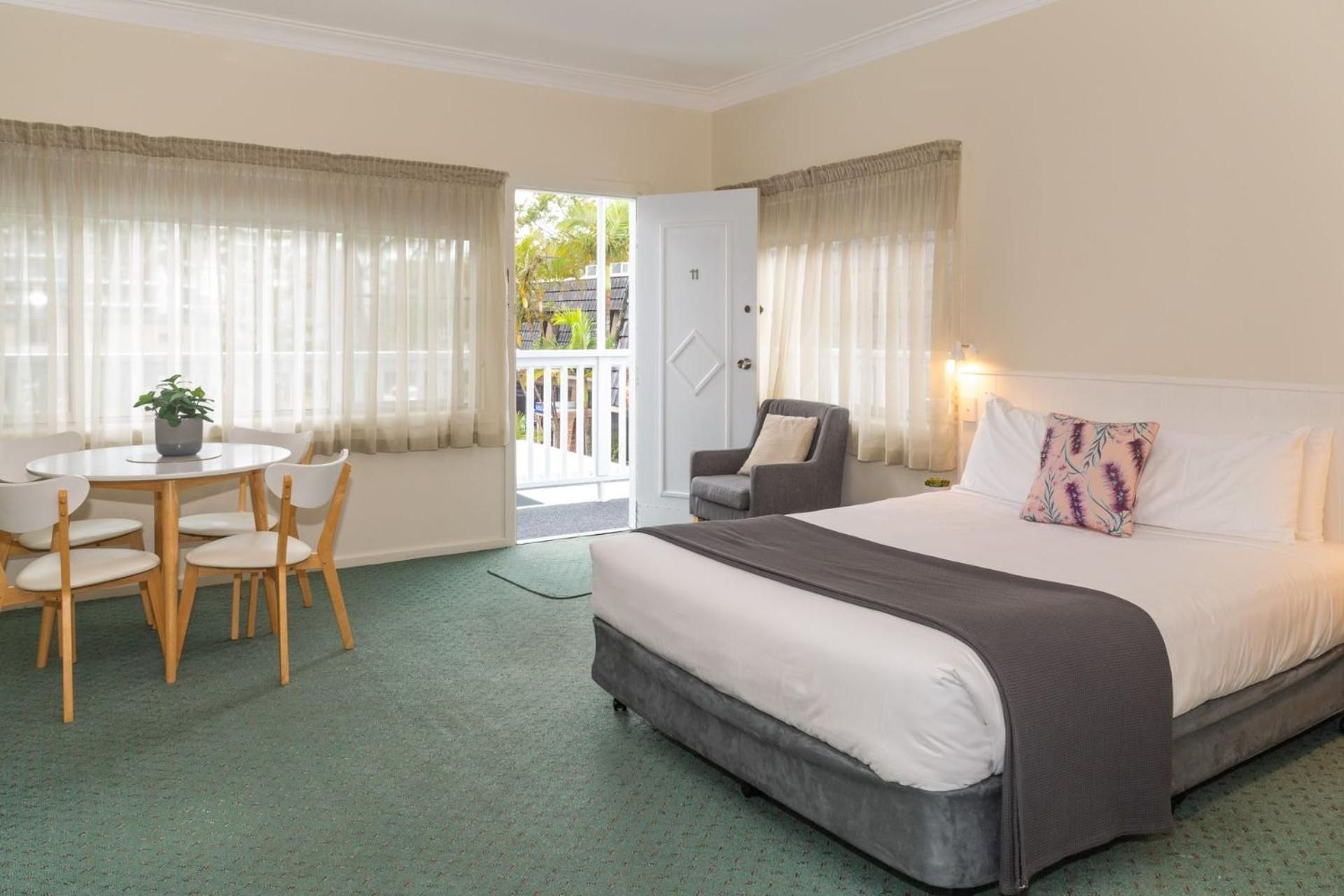 Deluxe Quadruple Room
