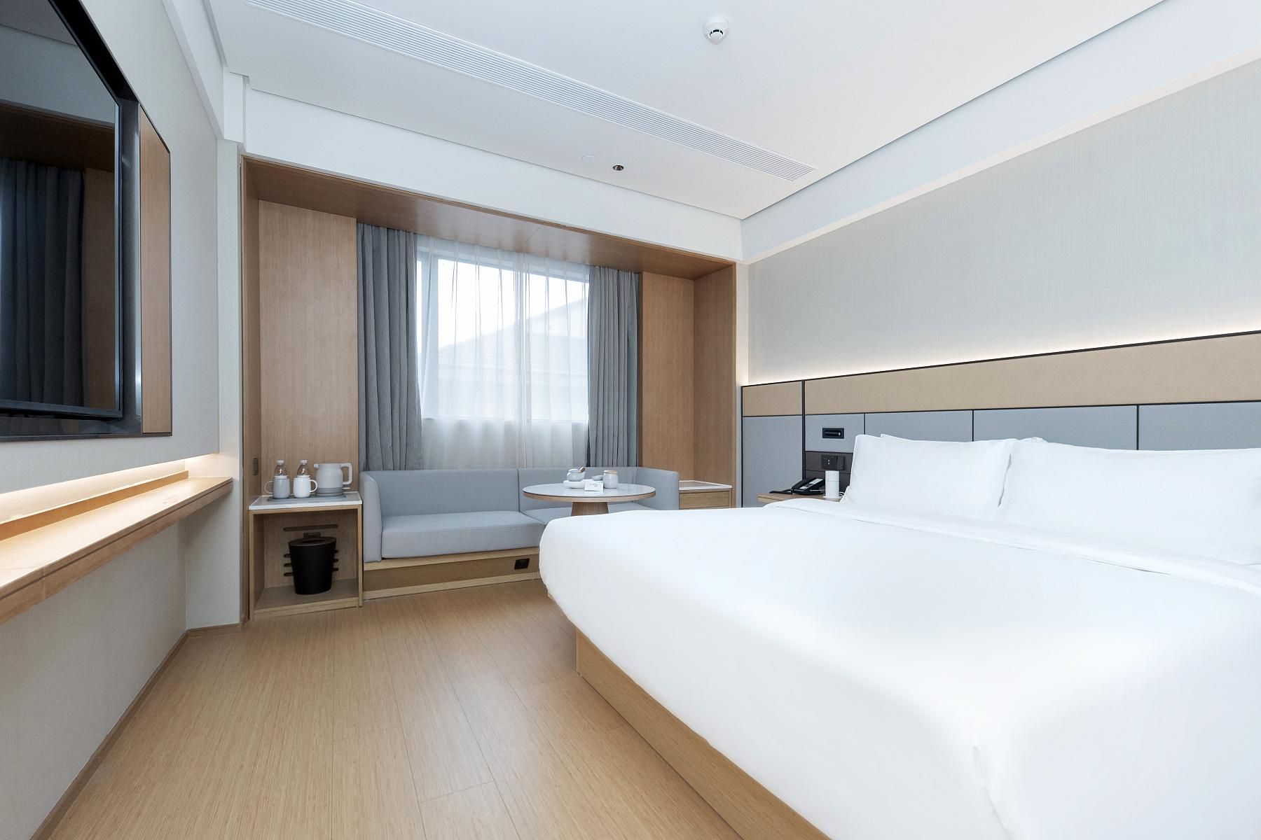 Ji Hotel Hengdian World Studios Dream Valley Huazhu - Room With Bed