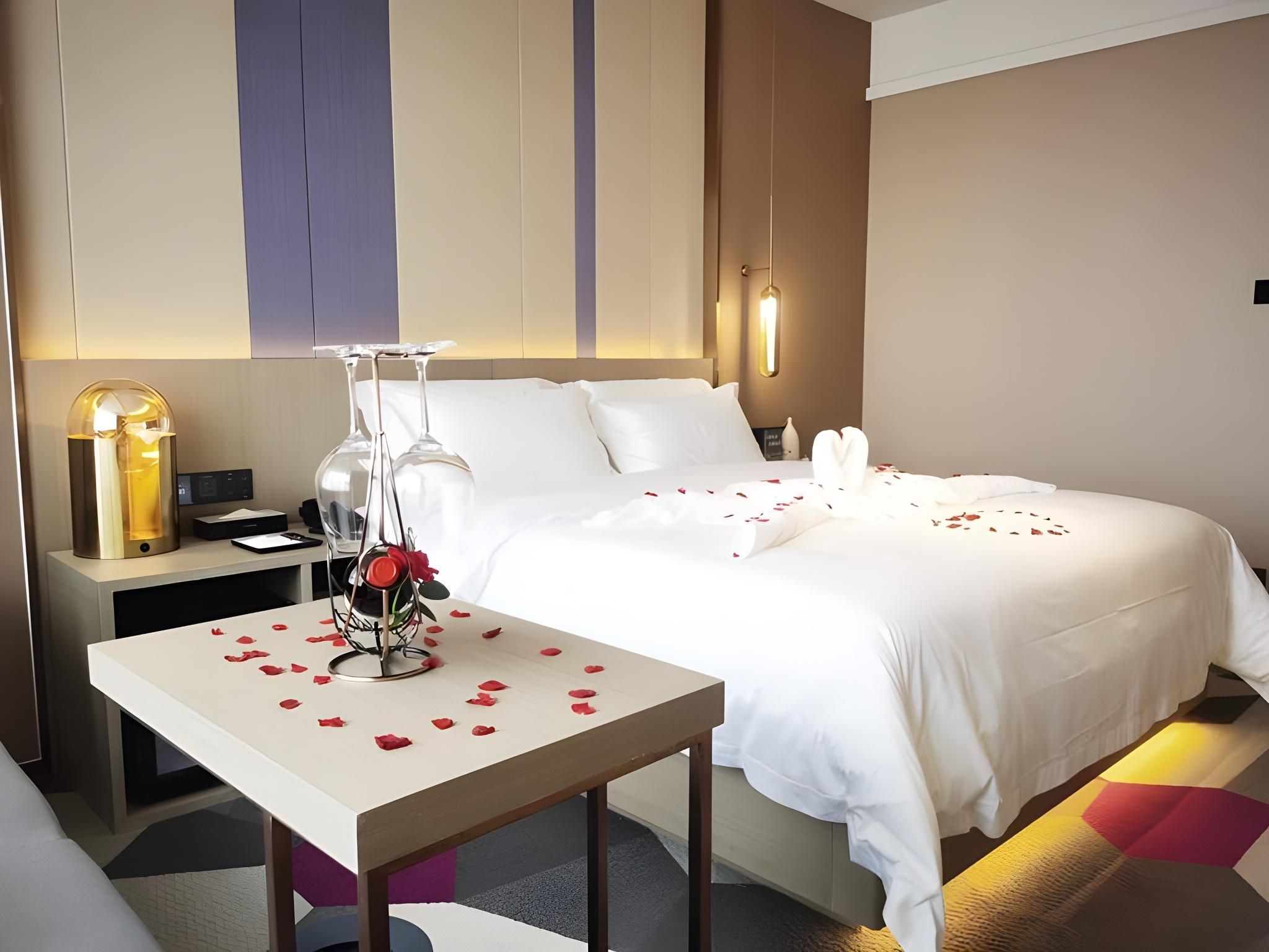 Lavande Hotel Dongyang Renmin Road Jiangbei Lavande - Romantic Youxiang Room