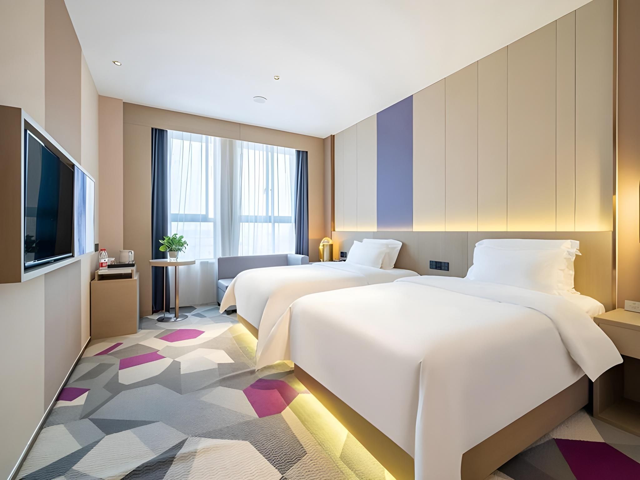 WH - Deluxe Room Twin