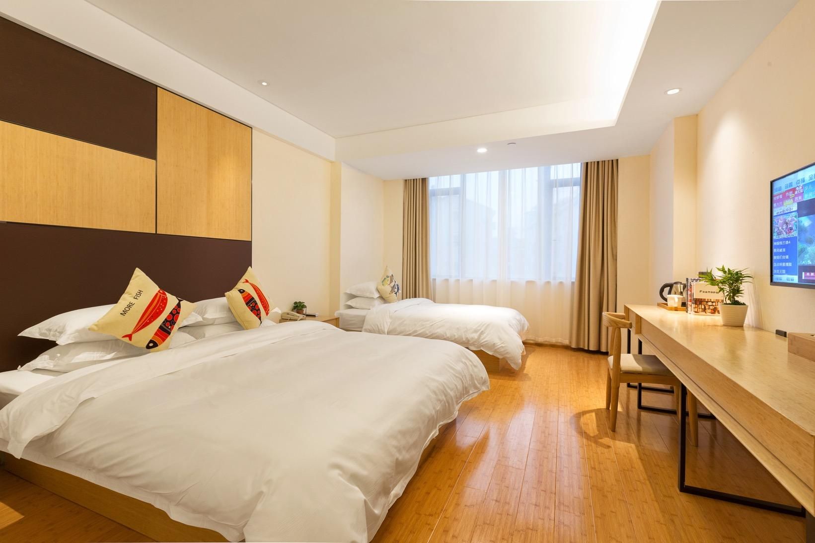 Huazhu - Family Room