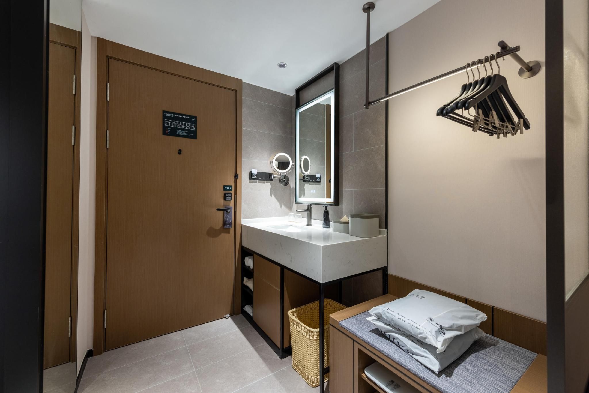 Atour - Premium Twin Room