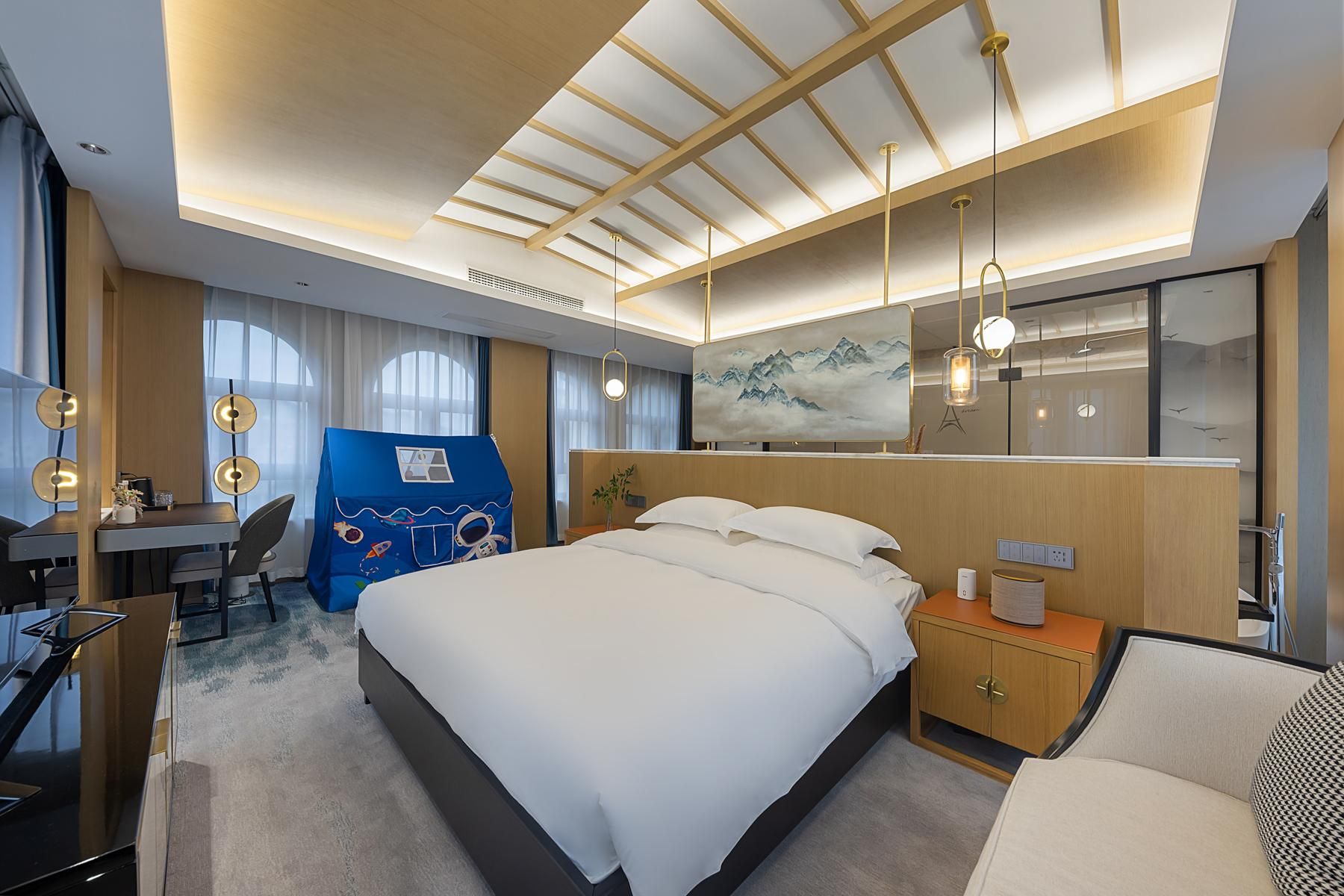 Family Triple Suite