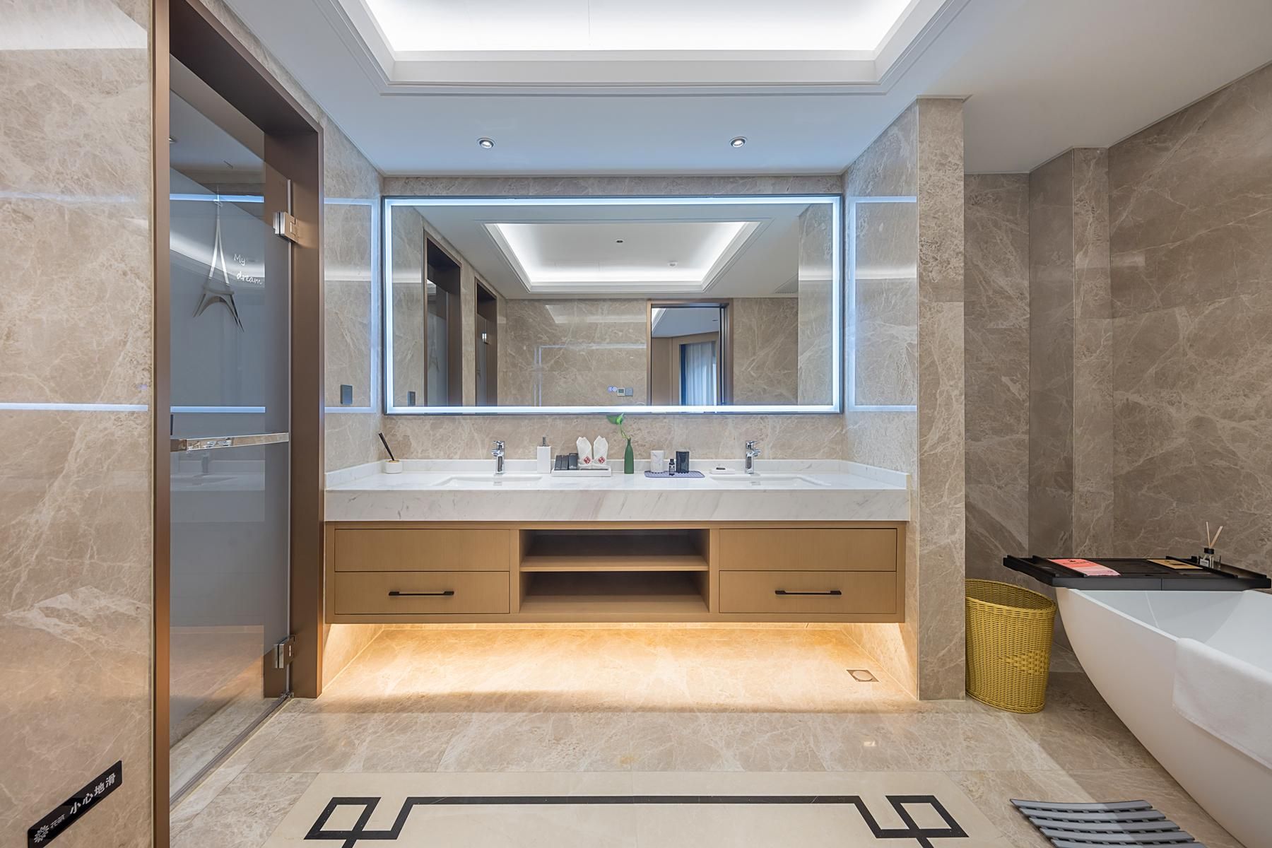 Floral  Lux Hotel·Dongyang jiuqilu B&B Family Type A Room 3