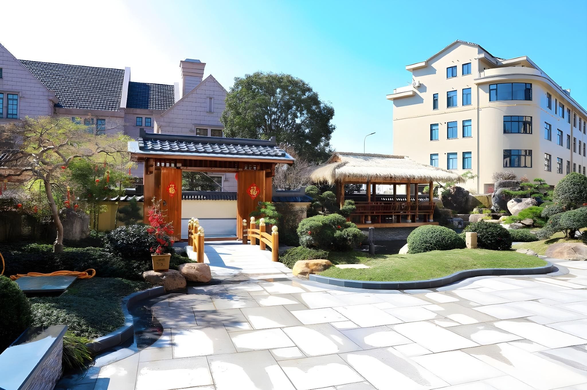 Floral  Lux Hotel·Dongyang jiuqilu B&B