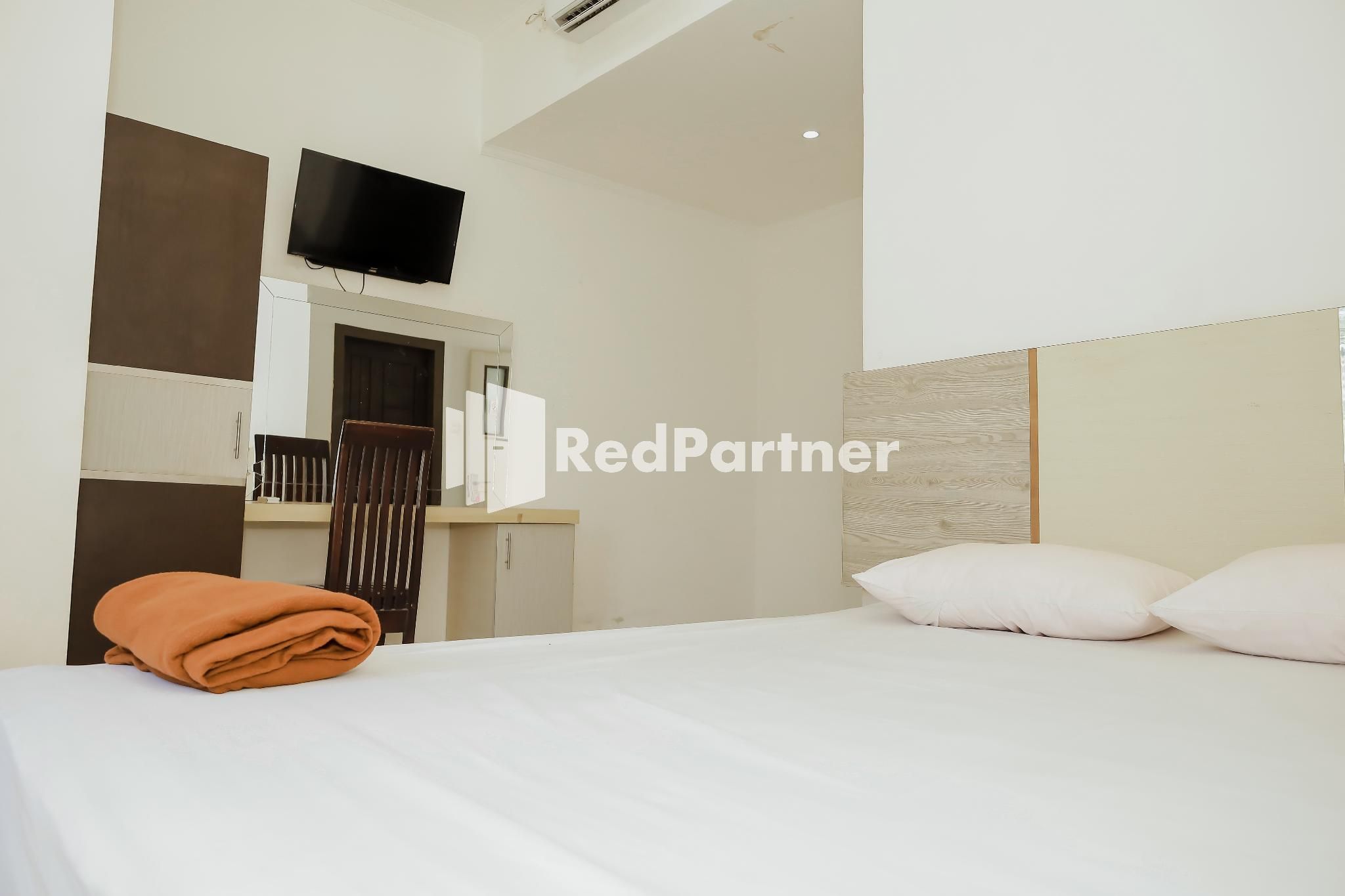 Radja Homestay Kendari RedPartner Promotion Room