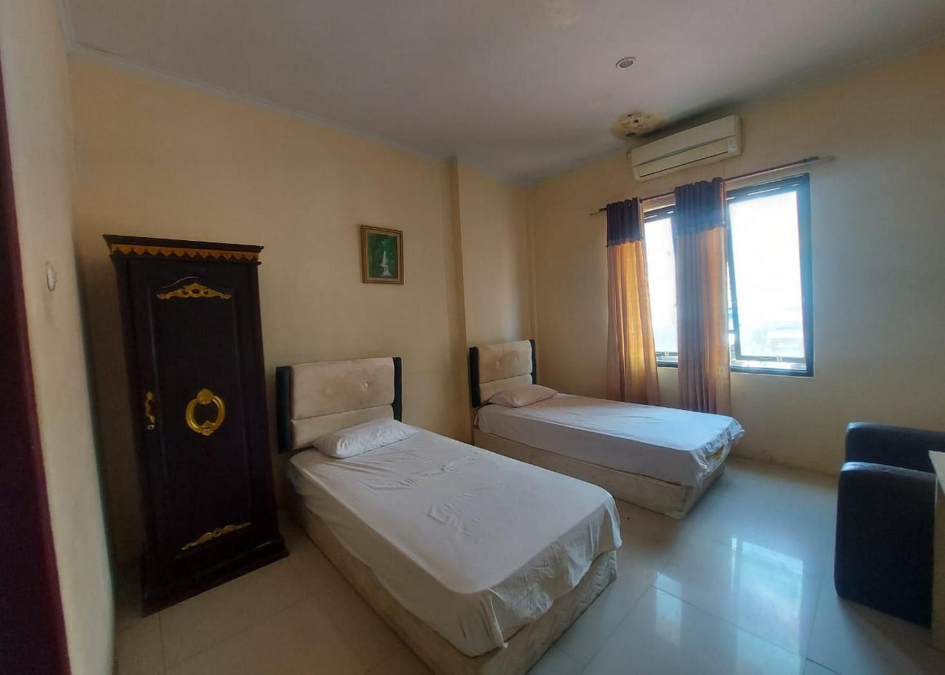 Hotel Mulia Kendari RedPartner Twin Room