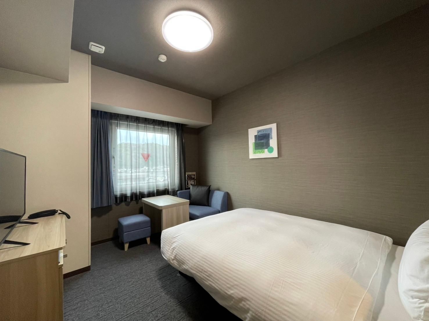 Single Room - Smoking, E-Cigarette Only