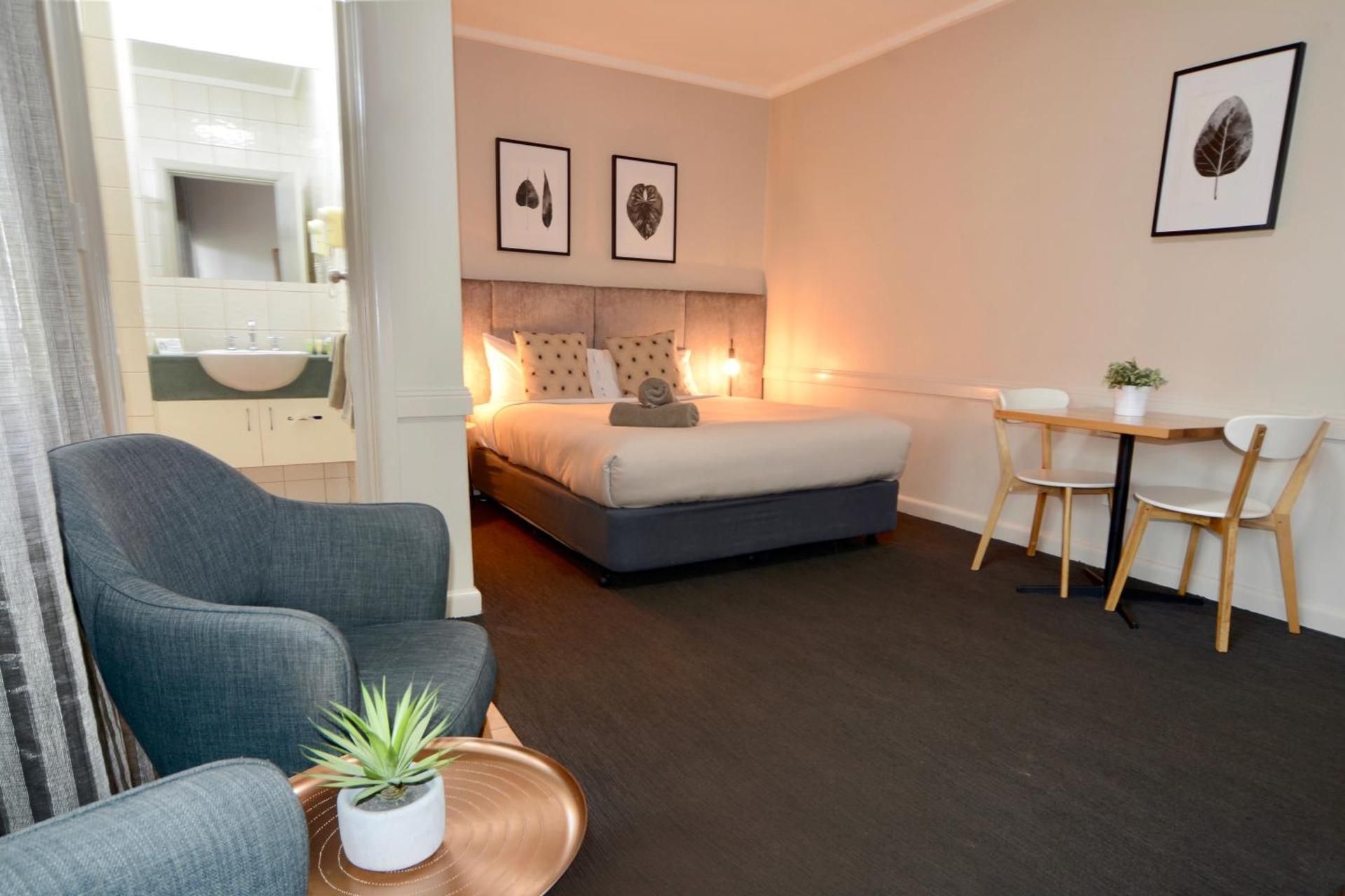 Executive Queen Room