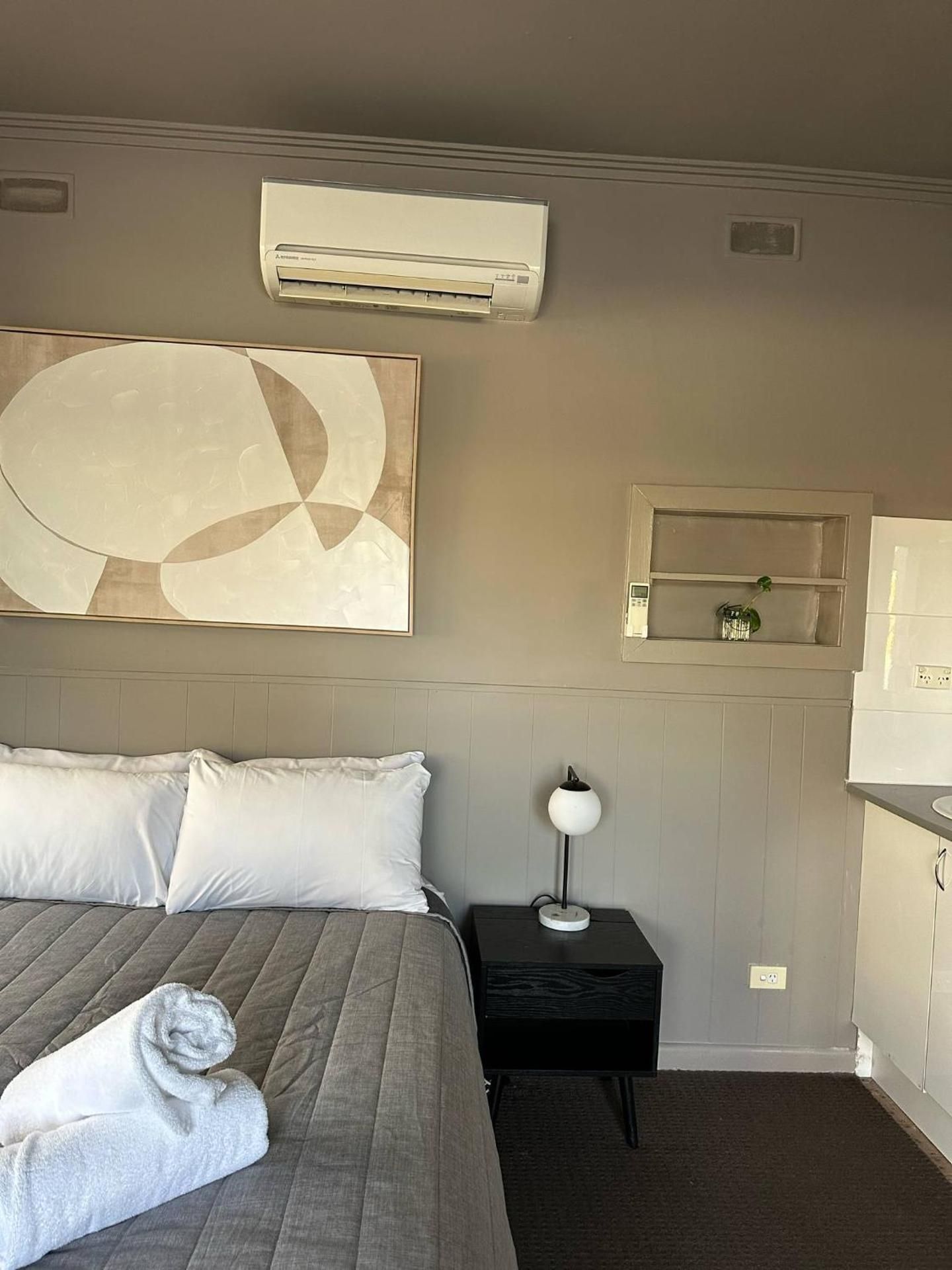 Queen Room