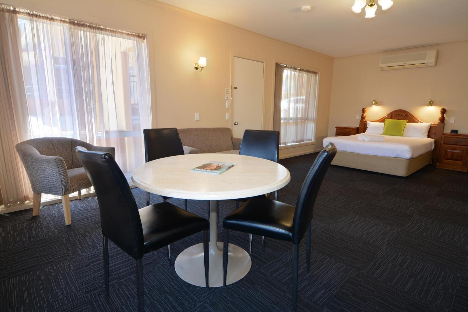 Family Room (4 Guests)