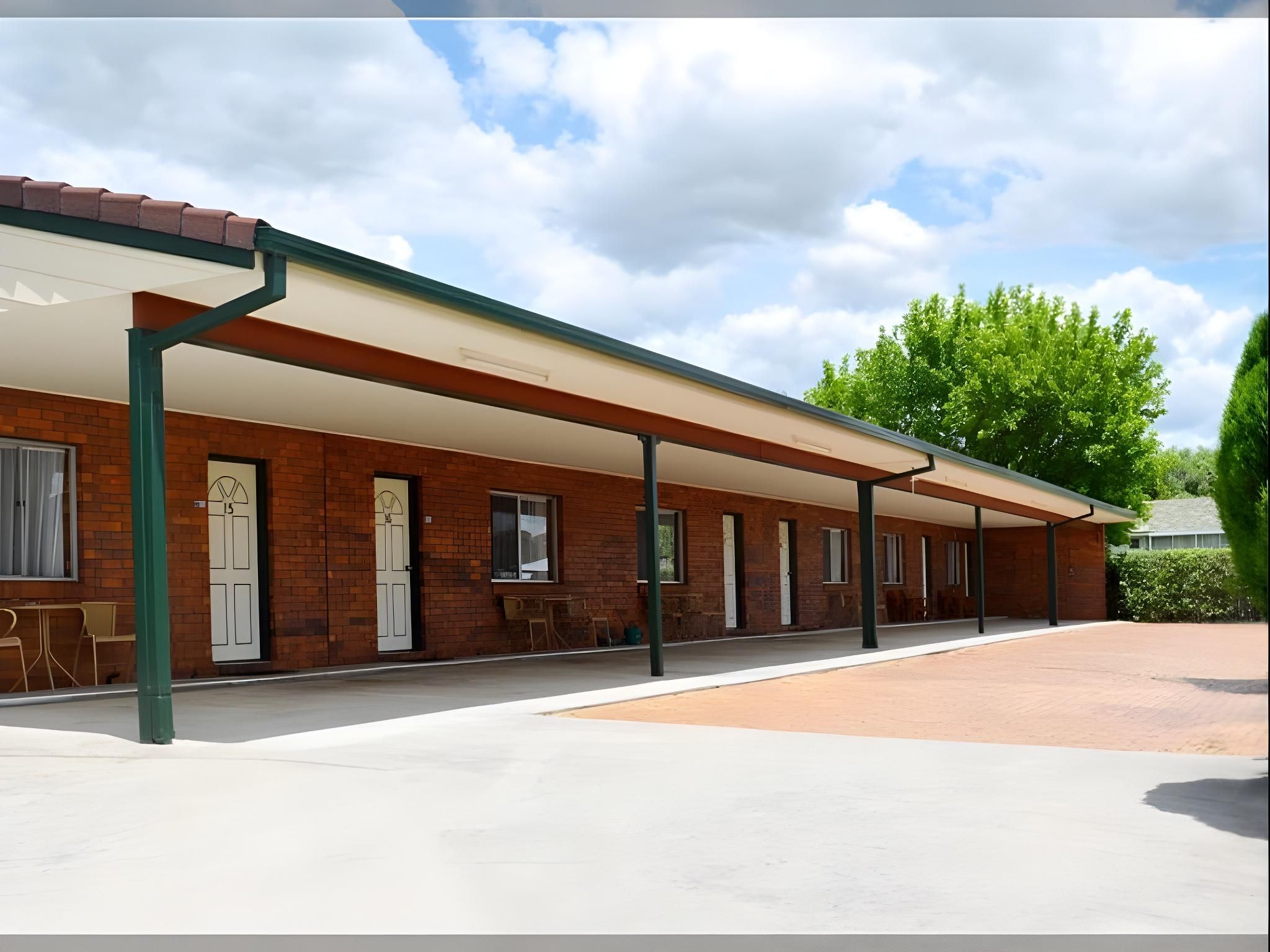 Peter Allen Motor Inn