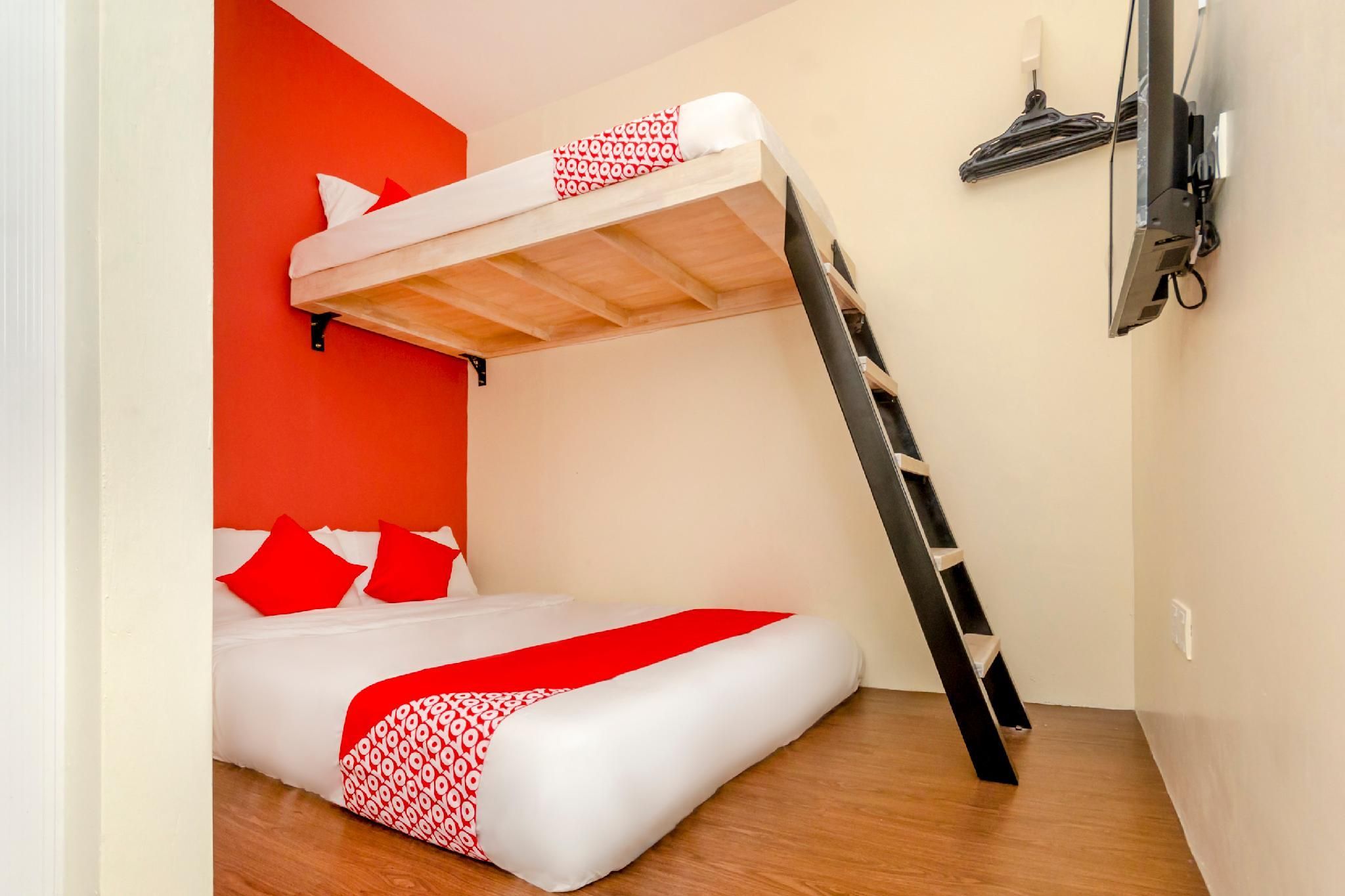 OYO 778 Bmw 2 Hotel Superior Suite