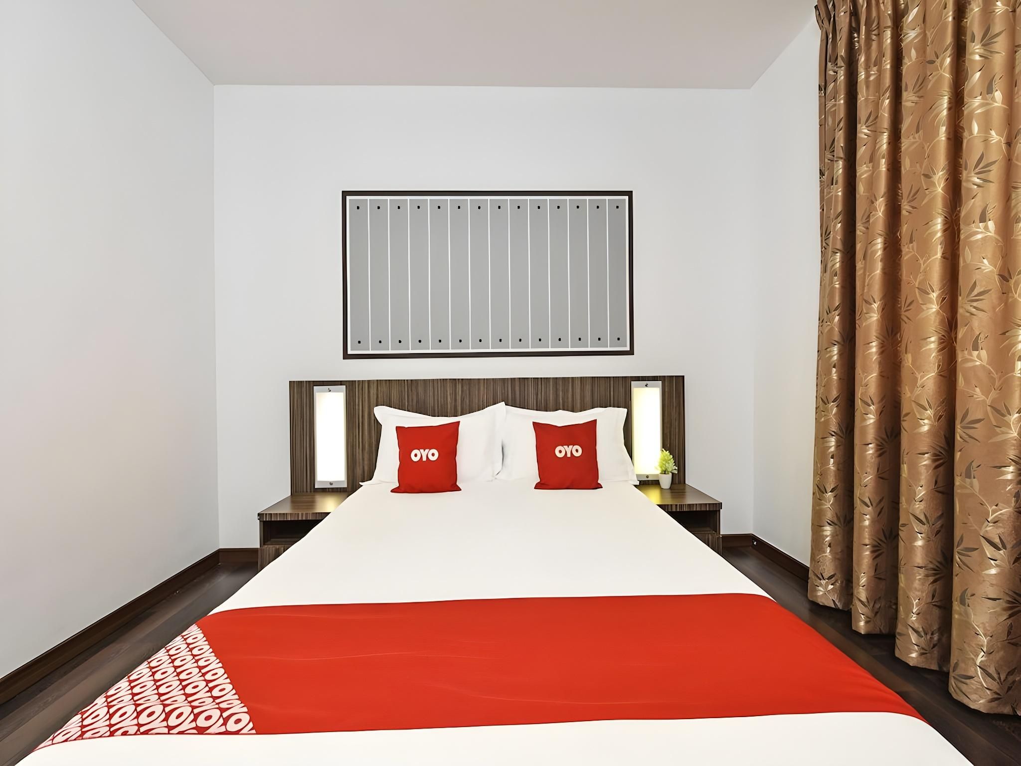 4S Hotel Deluxe Double Room 2