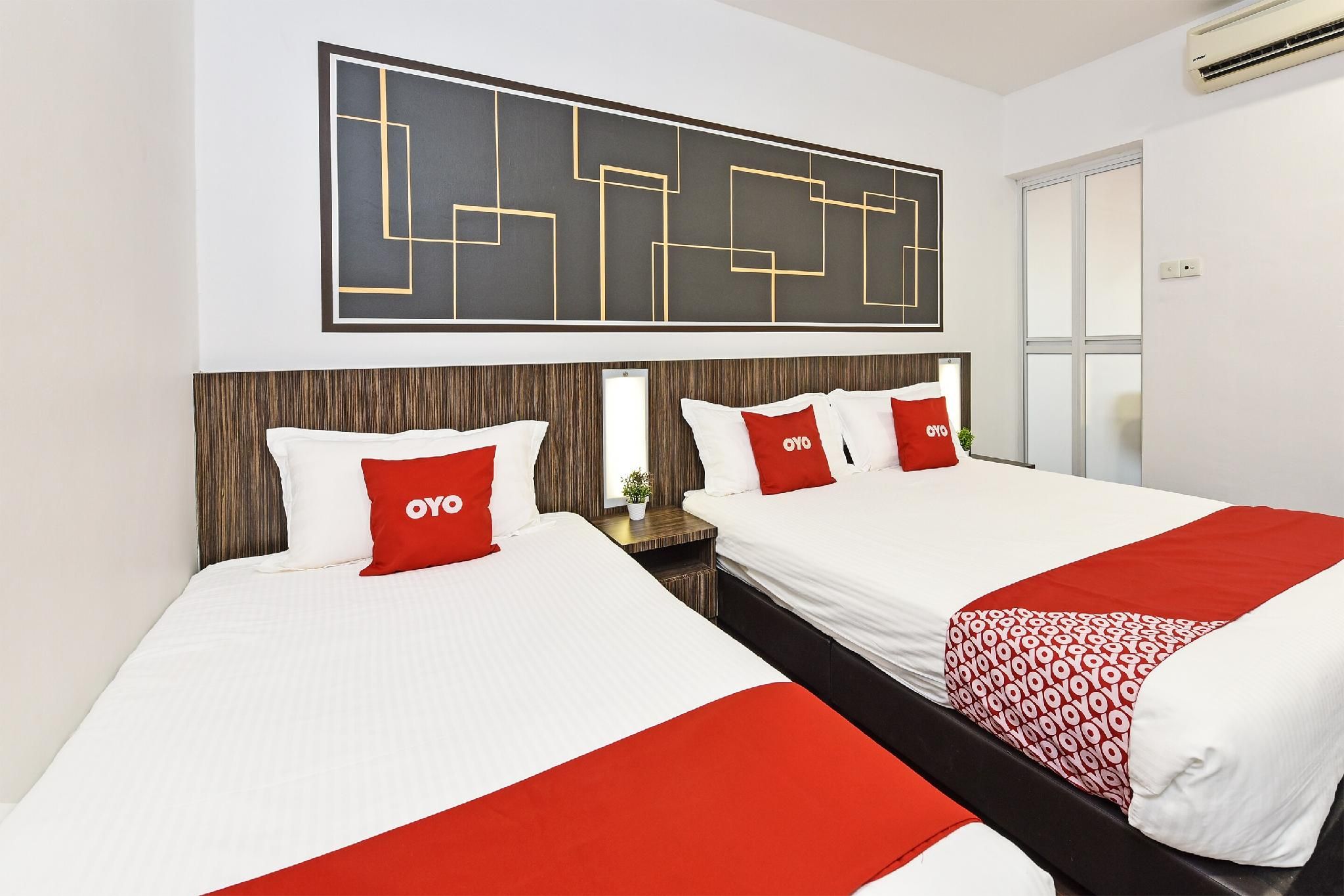 4S Hotel Deluxe Triple Rooms