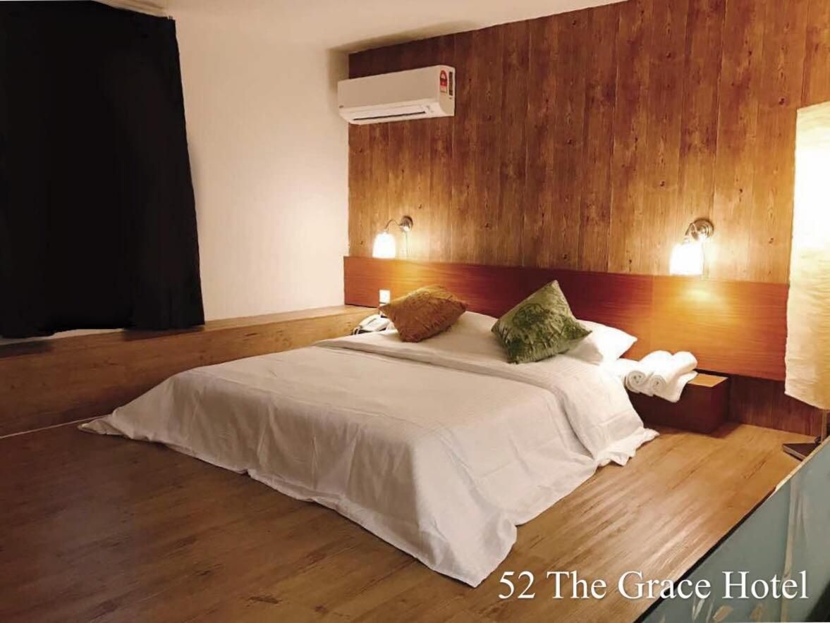 52 The Grace hotel Superior Double Room 2