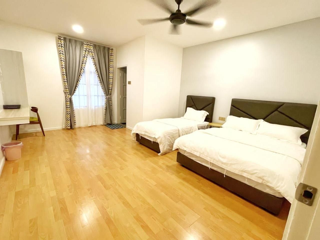 Comfort Triple Room