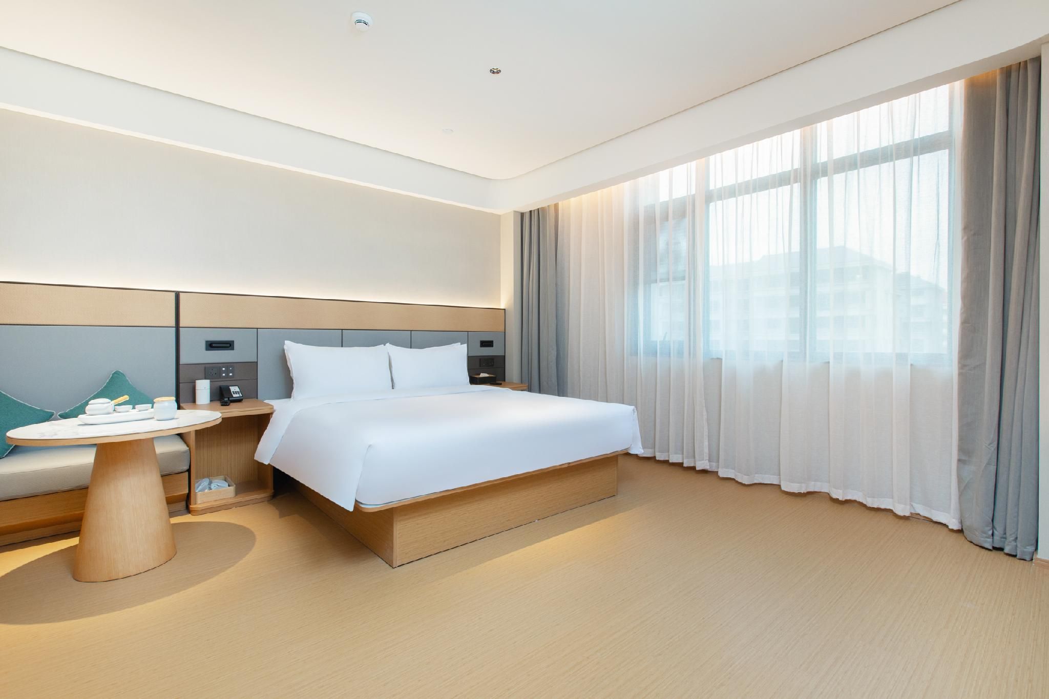 Huazhu - Business Bed Room