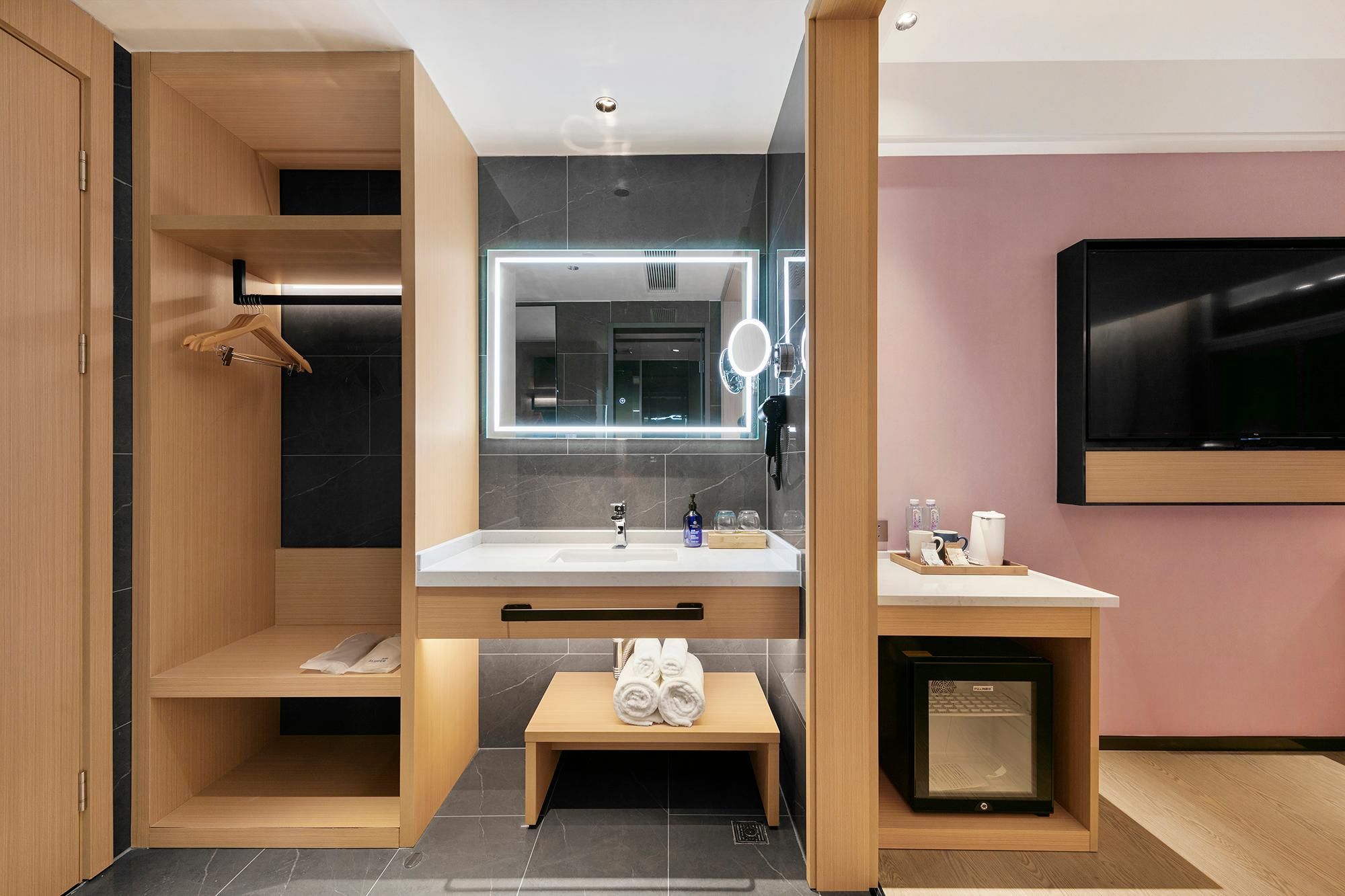 Starway Hotel Lankao Wanghu Pressuer Relax - Twin Room 3