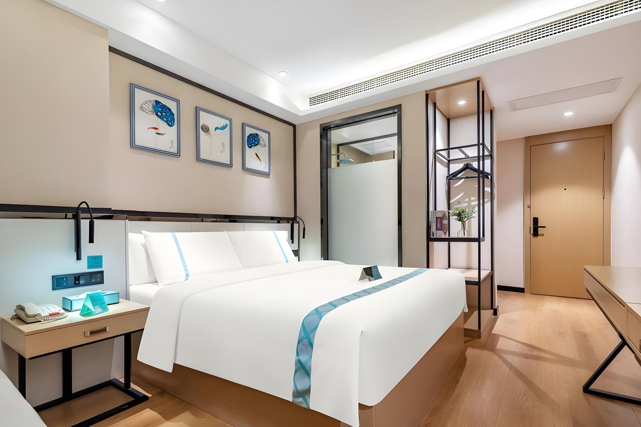 Xana - Deluxe Bed Room