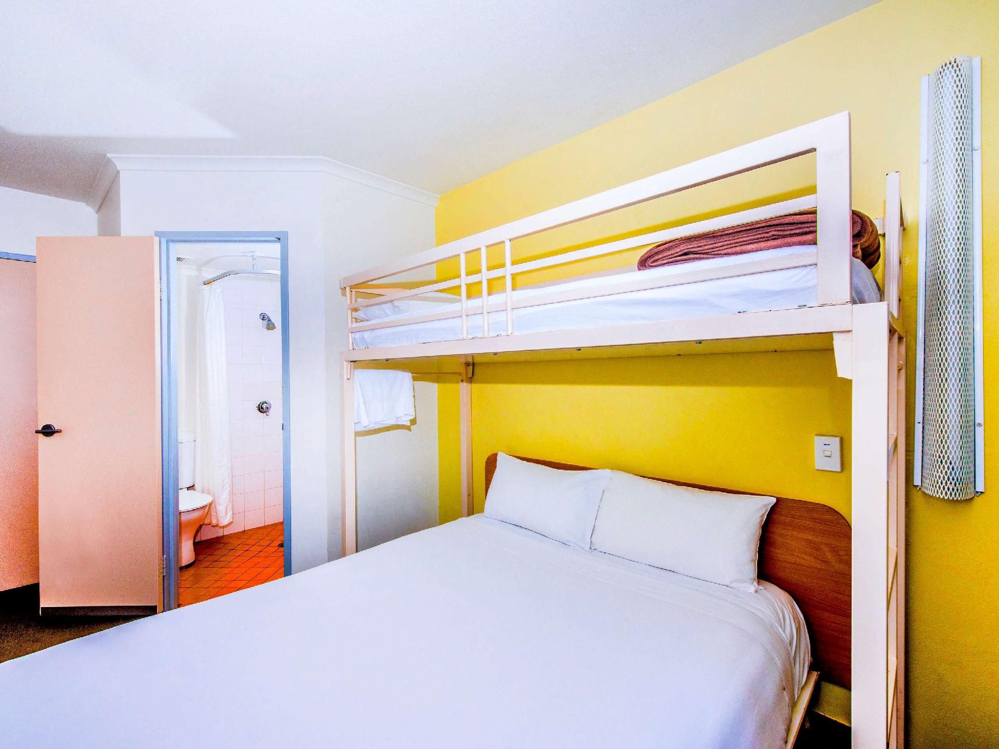 1 Queen 1 Bunk Bed Standard