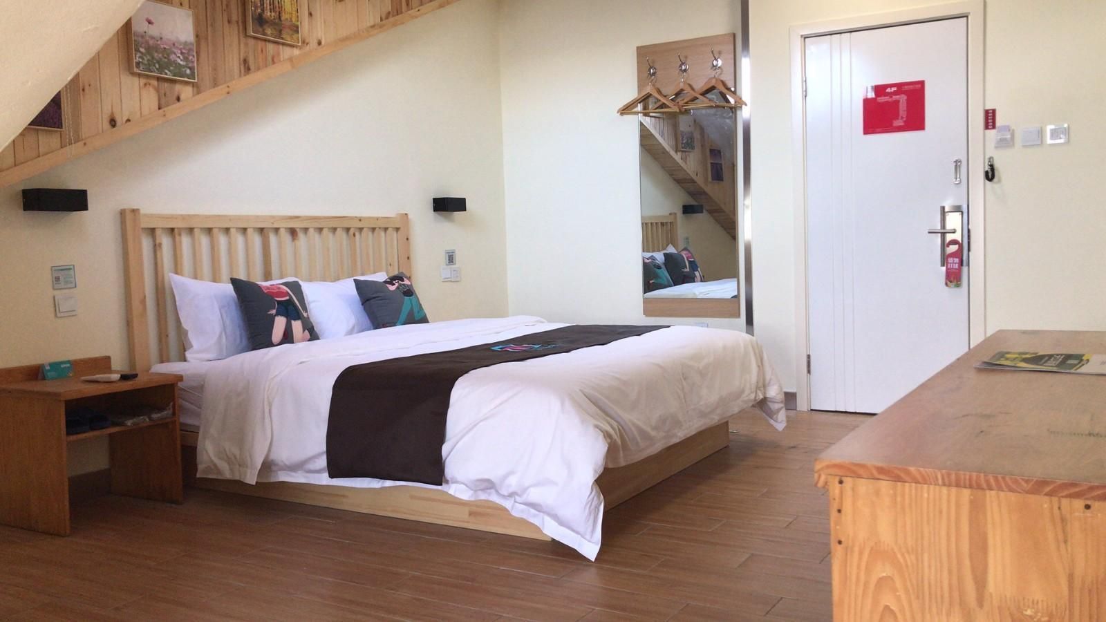 PAI Huixuan Bed Room