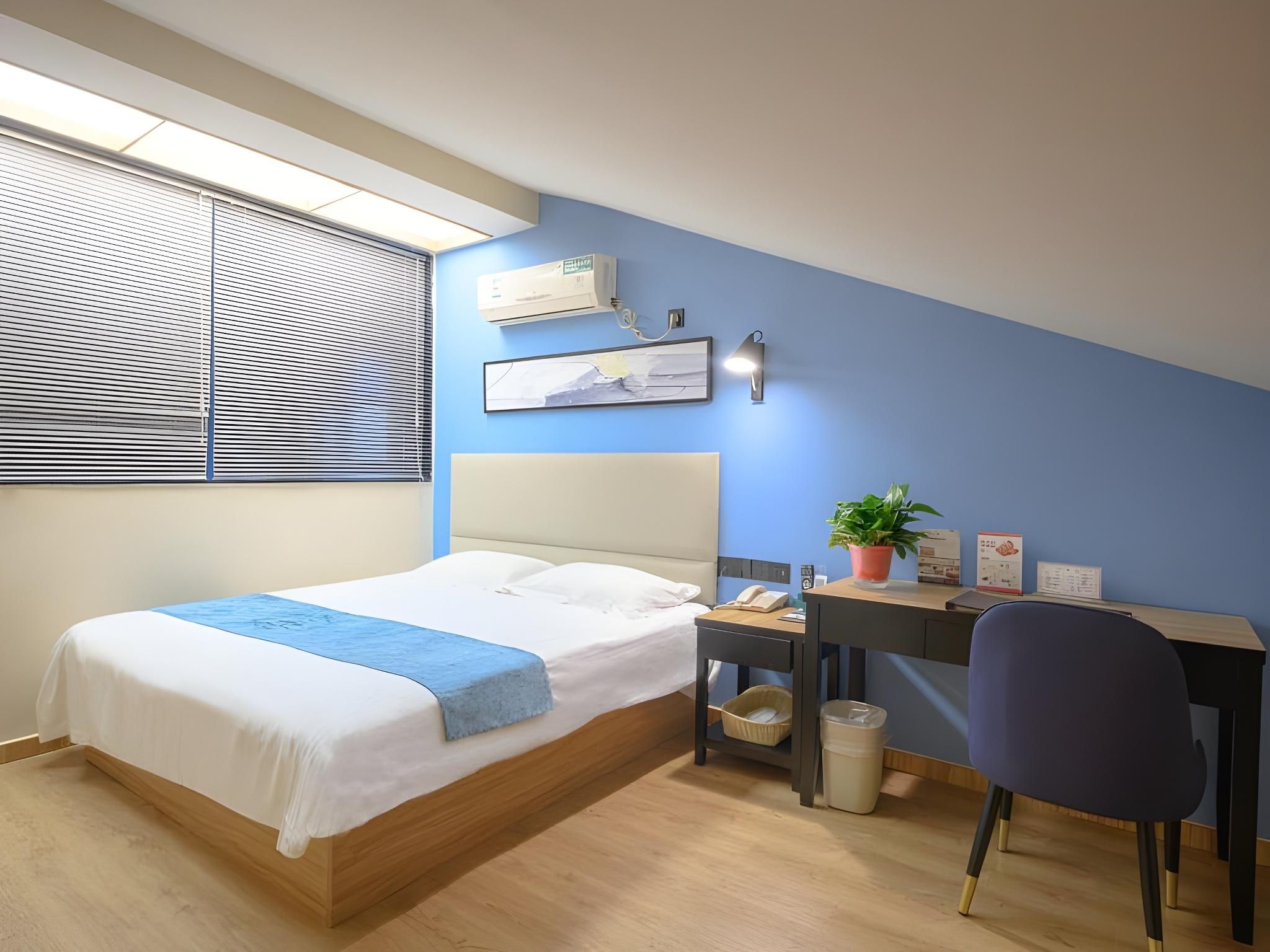 Green Tree Inn Kaifeng Gulou Square GTR - 1 Bed Guest Room no Window