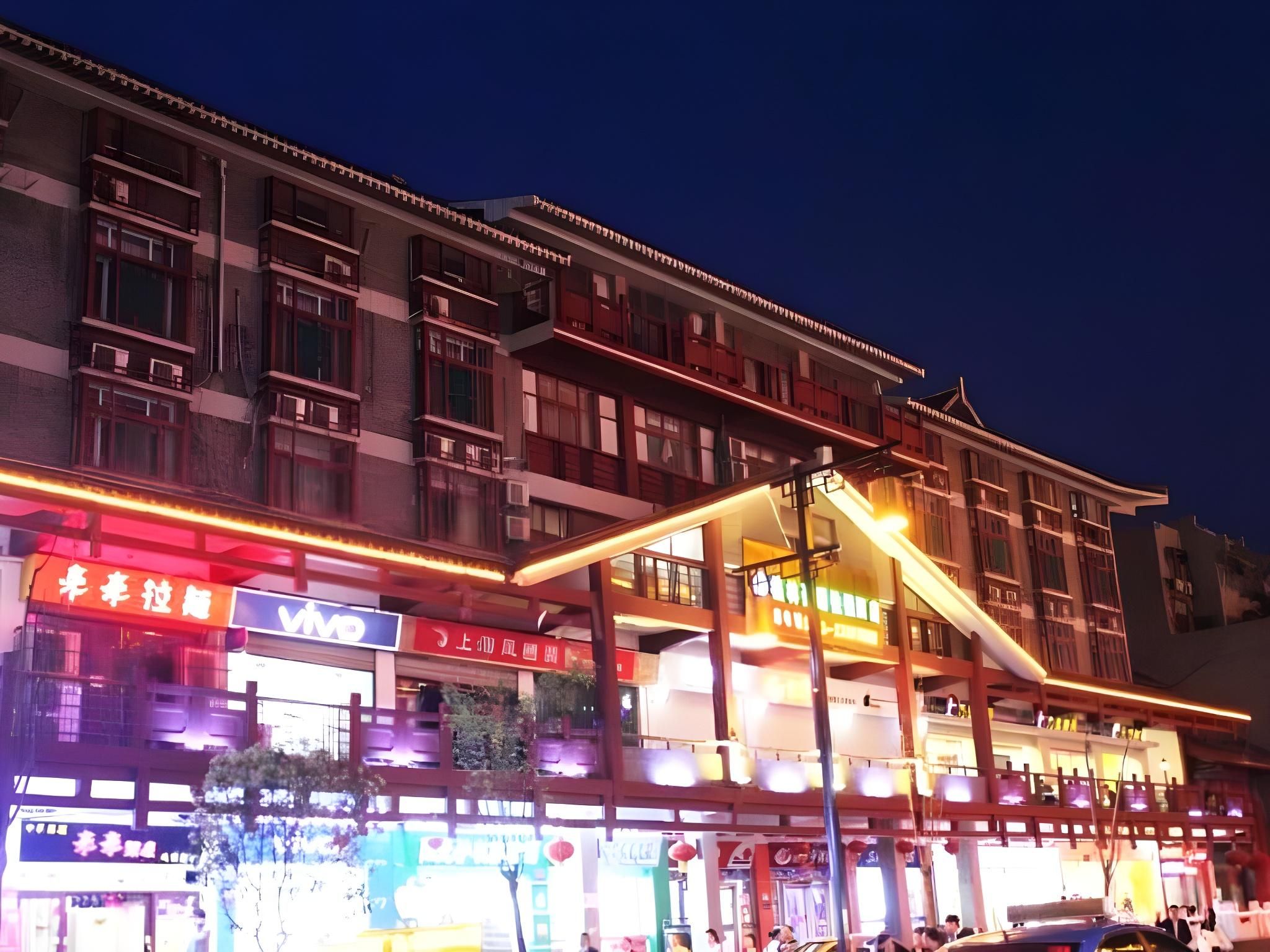 Green Tree Inn Kaifeng Gulou Square