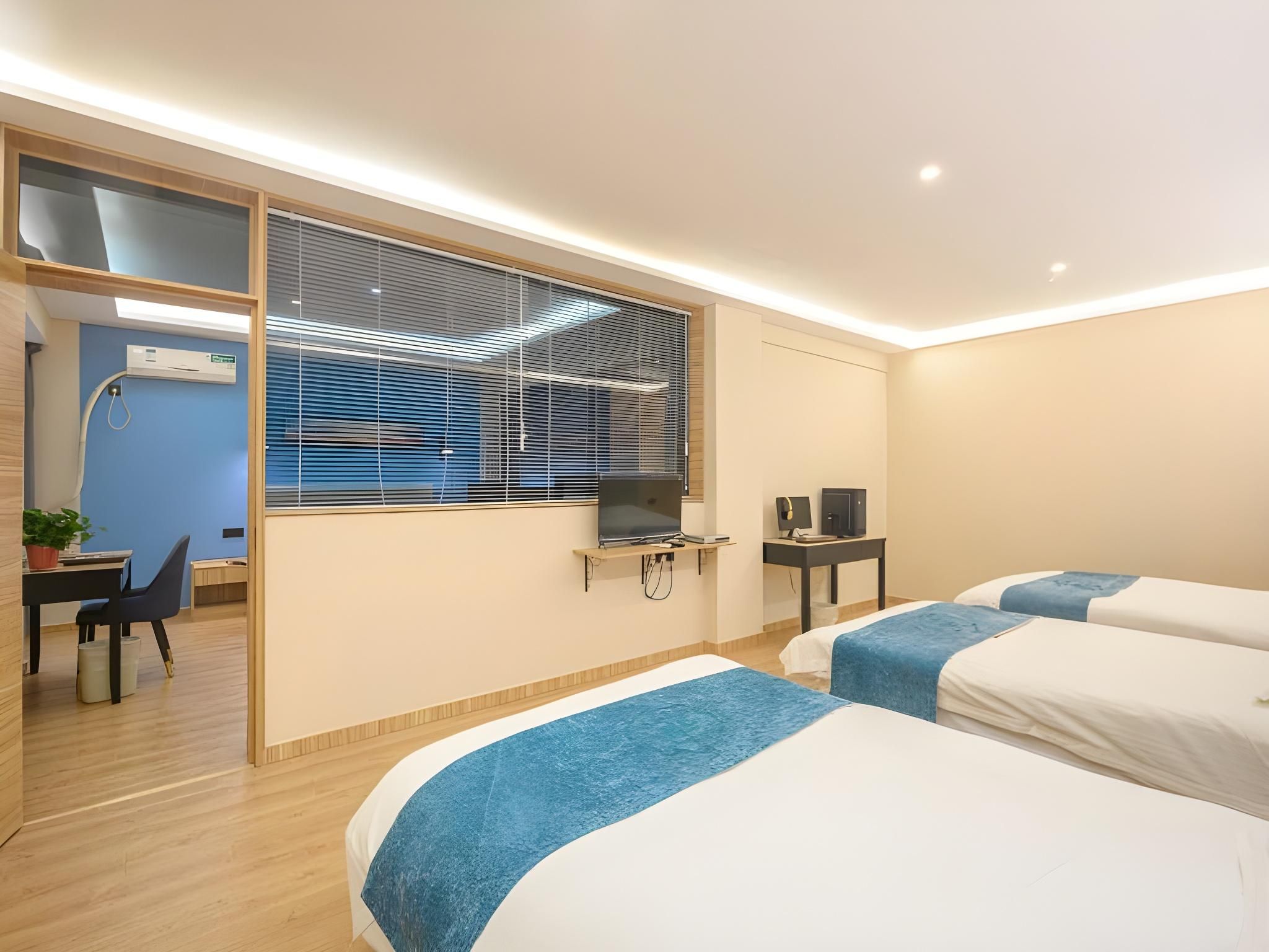 Quadraple Room